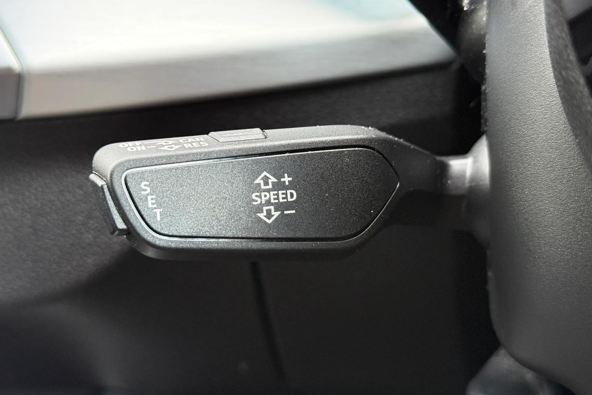 Audi Q2 thumbnail image number 10