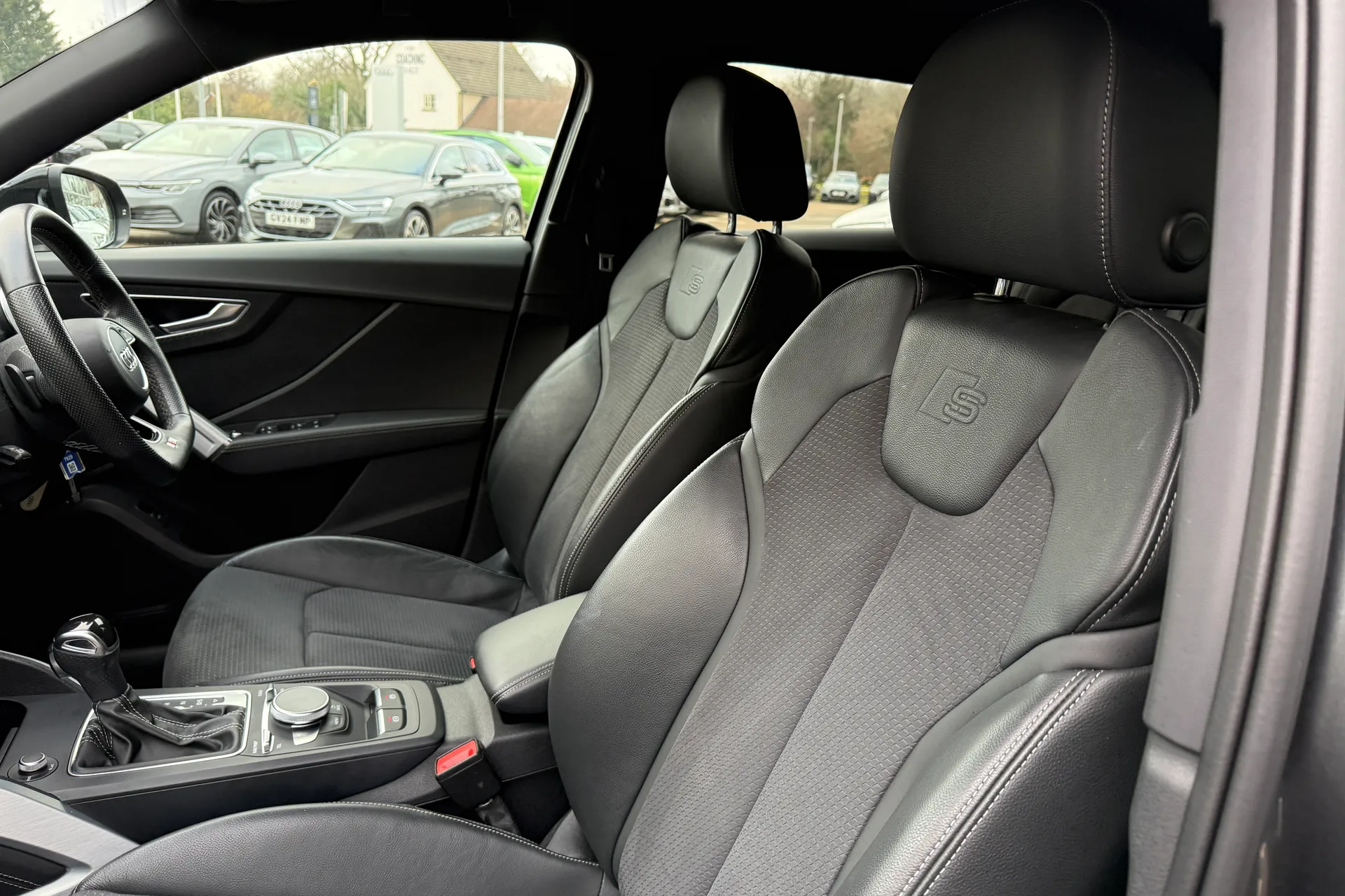 Audi Q2 thumbnail image number 50