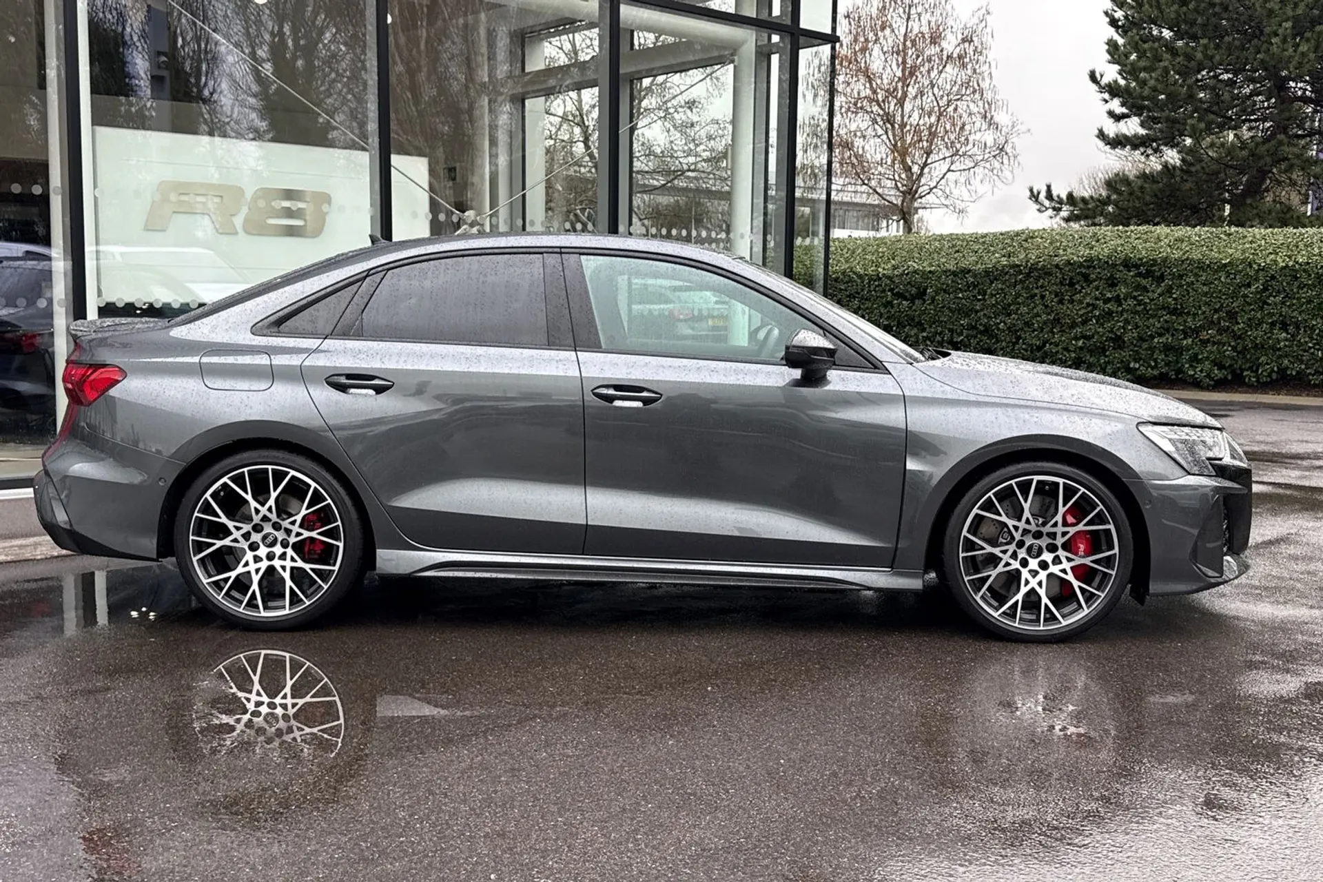 Audi RS3 thumbnail image number 2