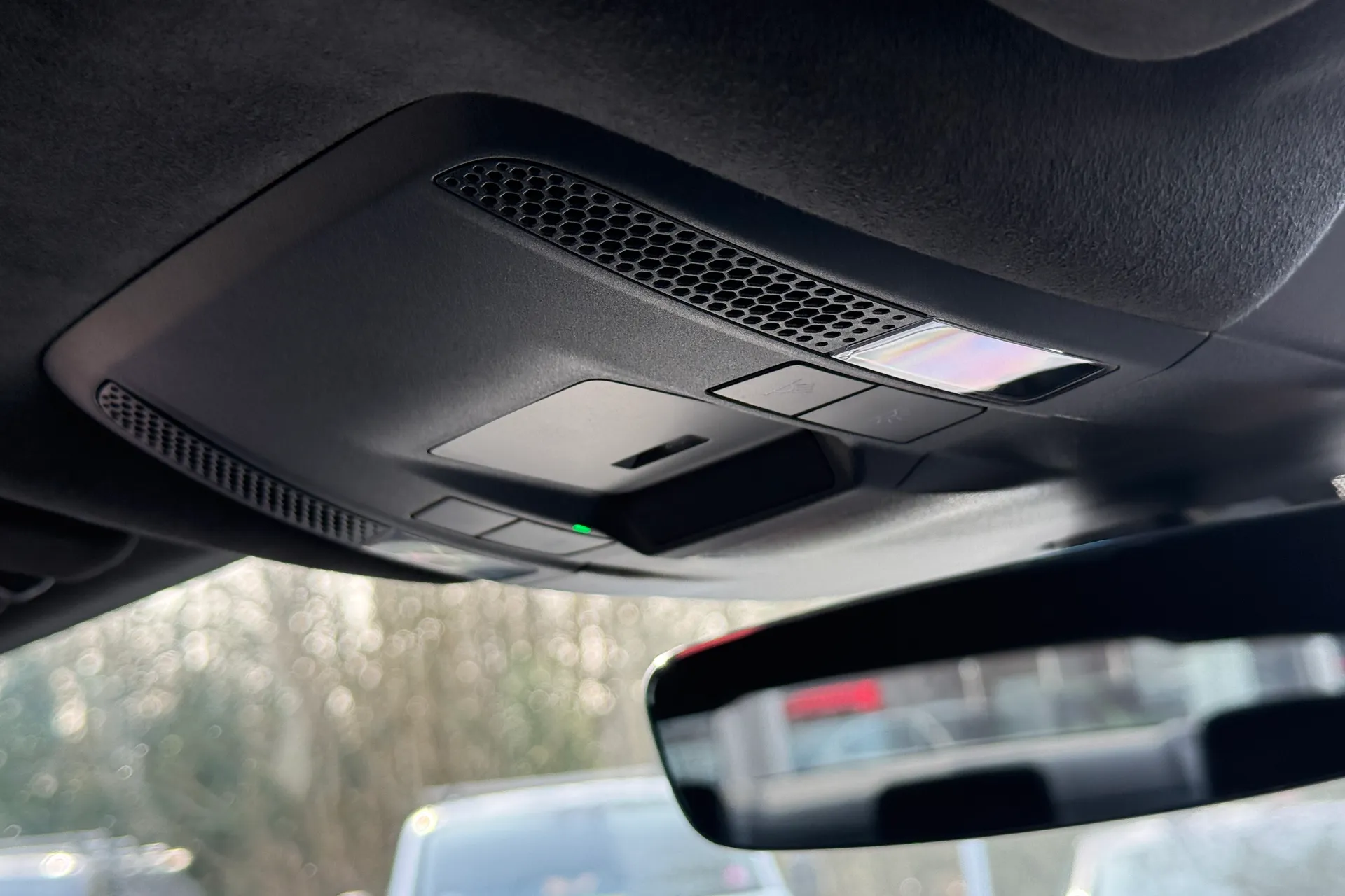 Audi RS e-tron GT thumbnail image number 19