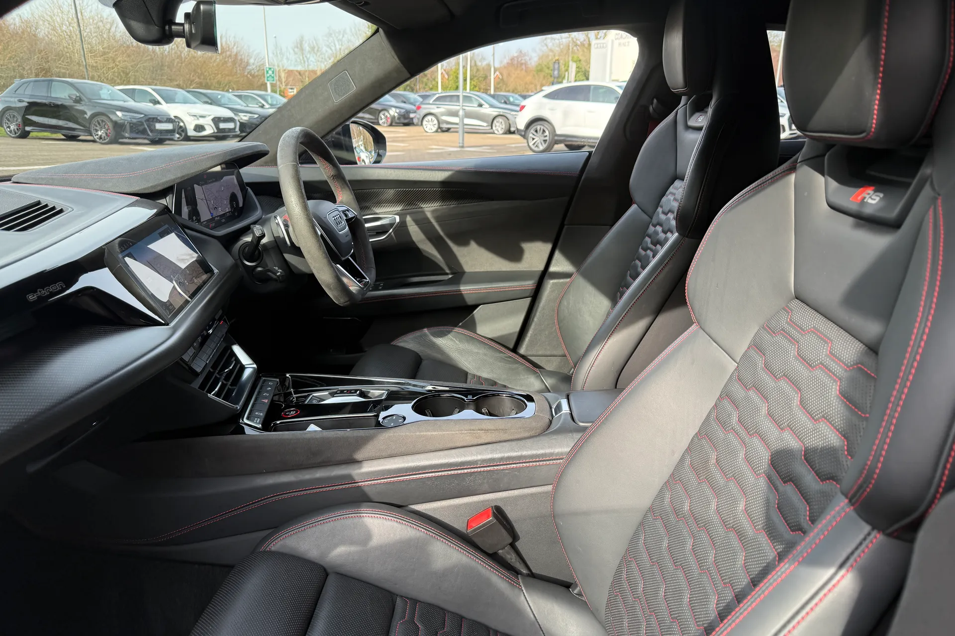 Audi RS e-tron GT thumbnail image number 53