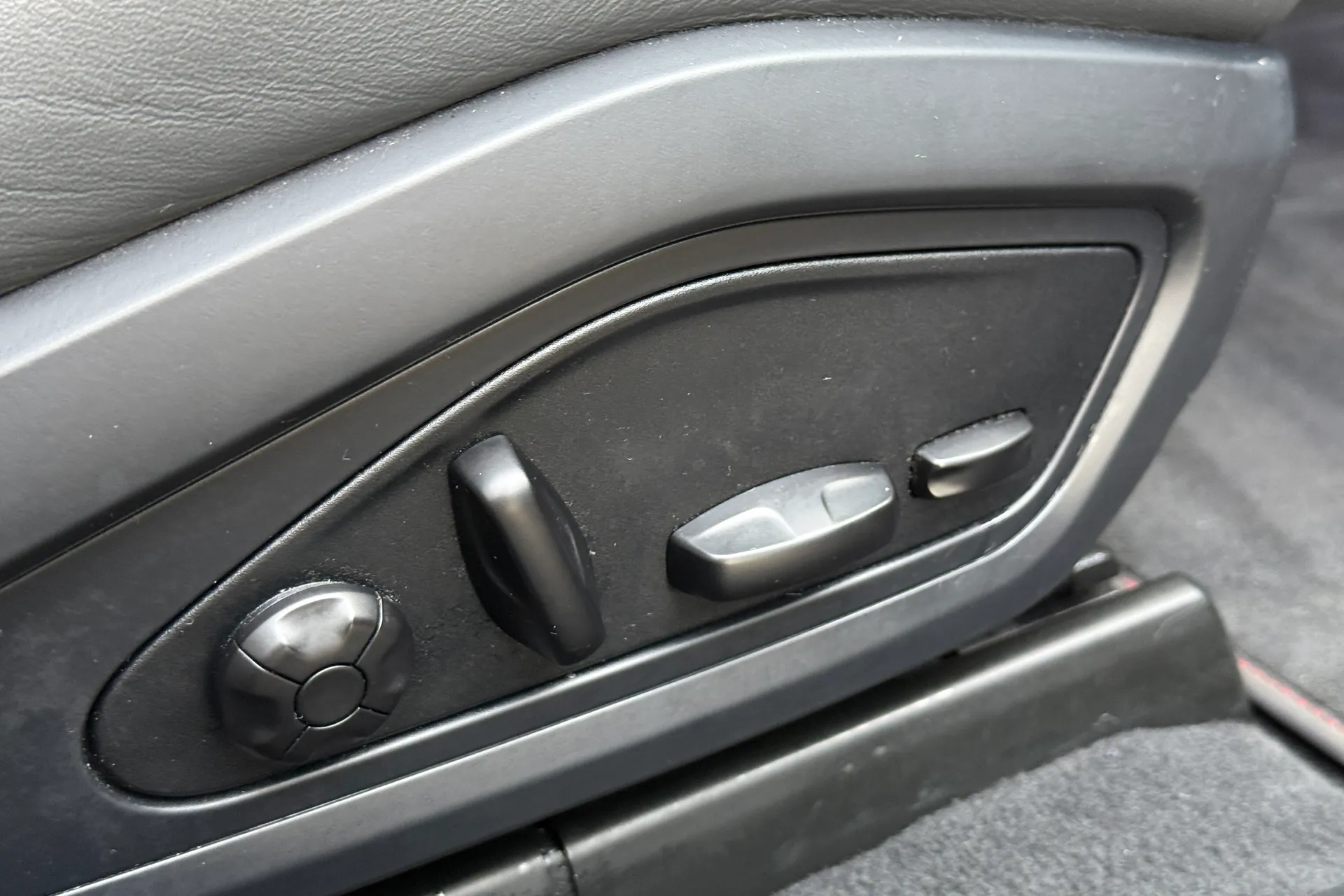 Audi RS e-tron GT thumbnail image number 25