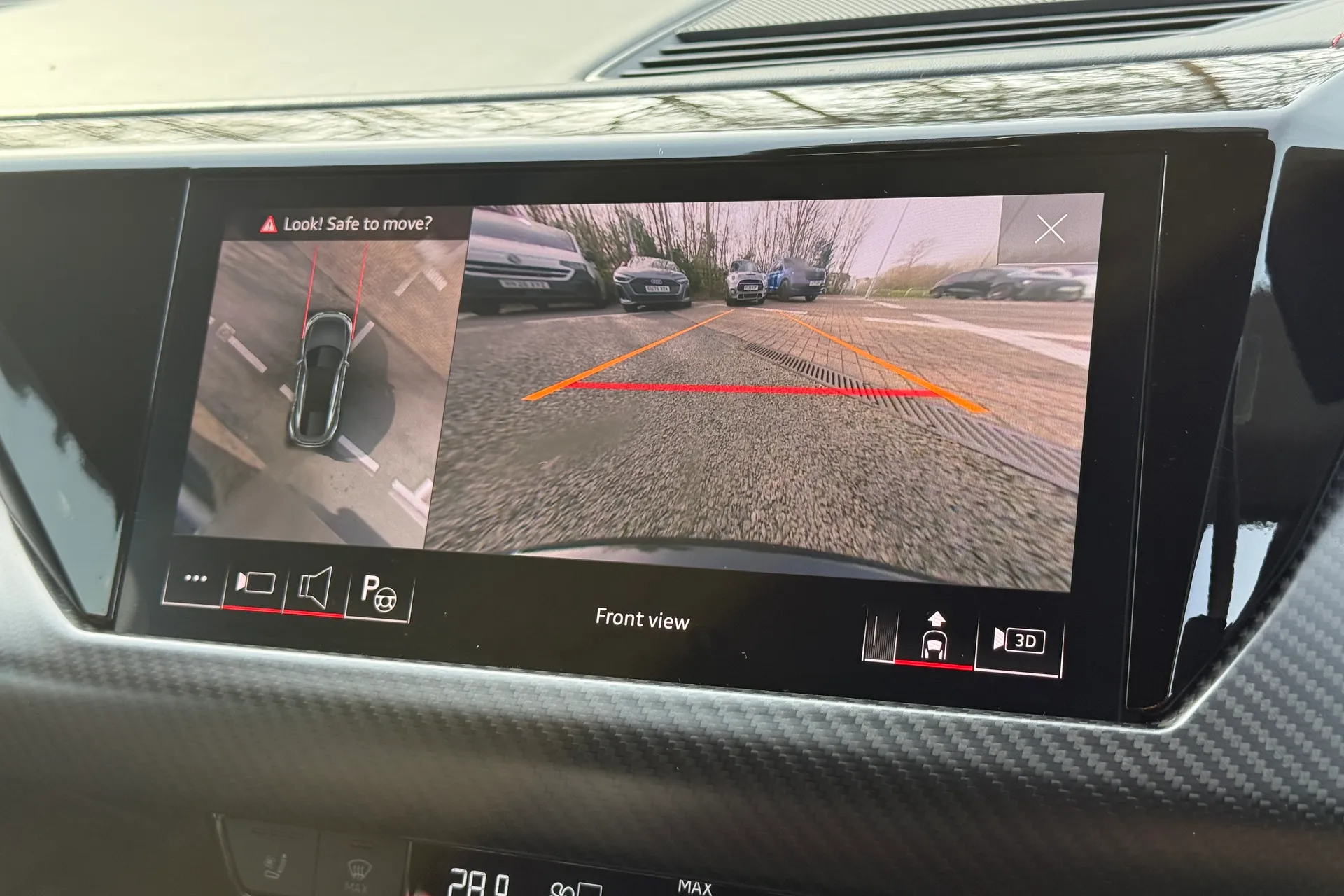 Audi RS e-tron GT thumbnail image number 17