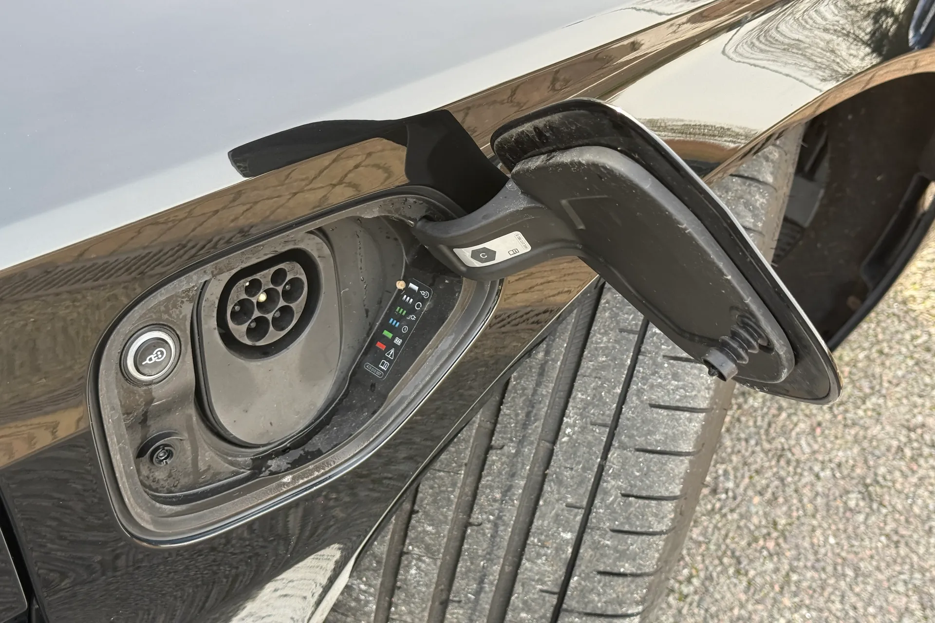 Audi RS e-tron GT thumbnail image number 8