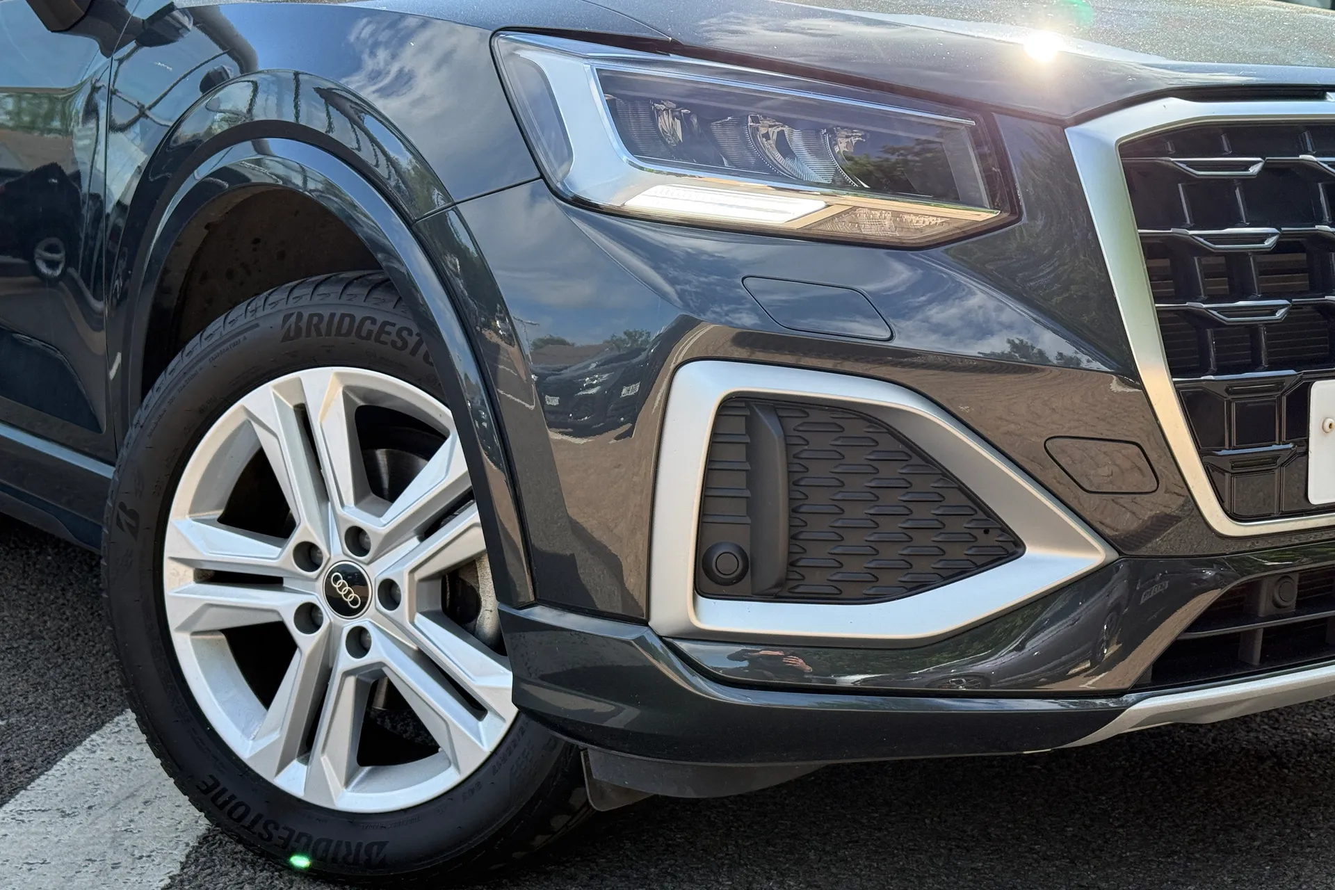 Audi Q2 thumbnail image number 7