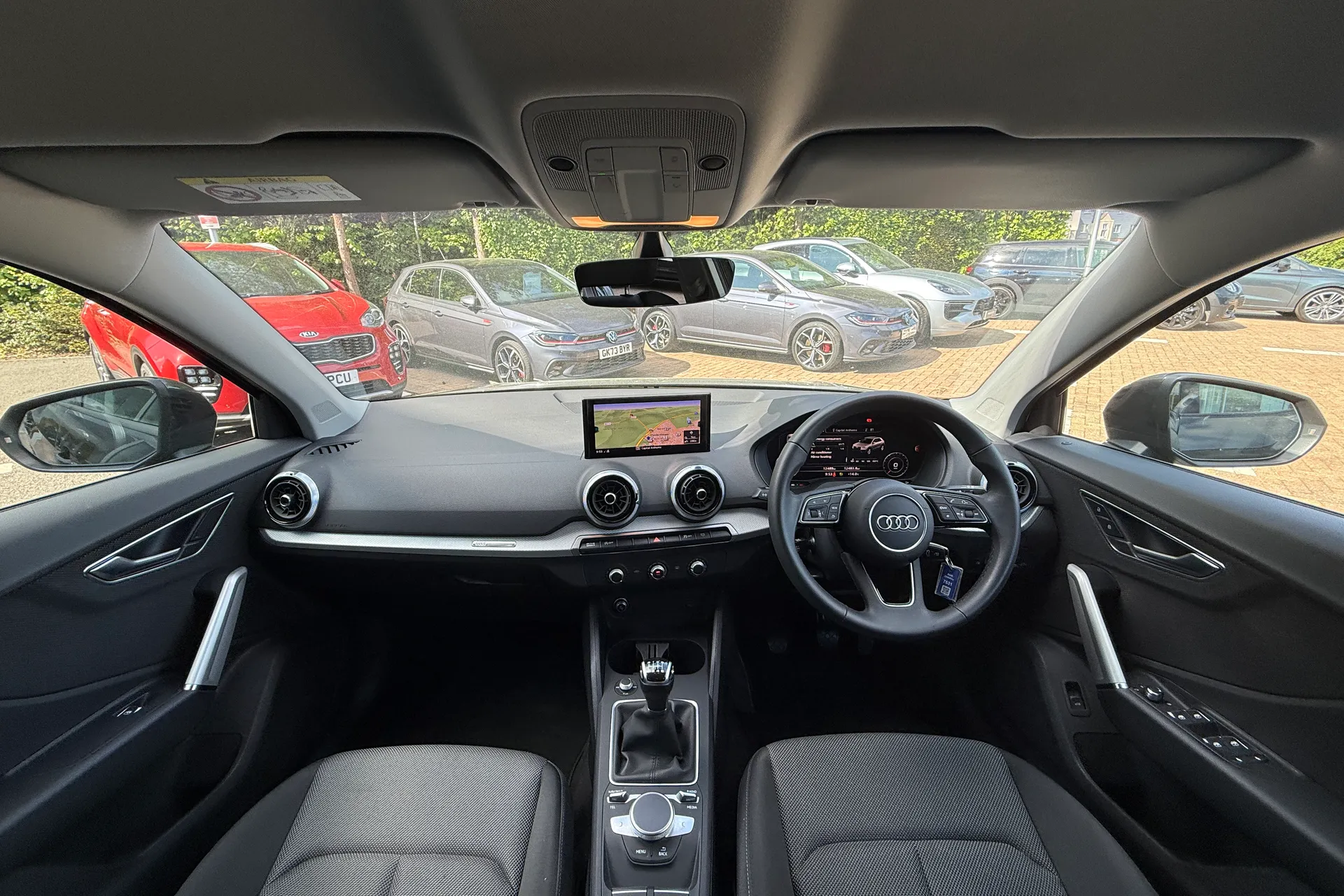 Audi Q2 thumbnail image number 3