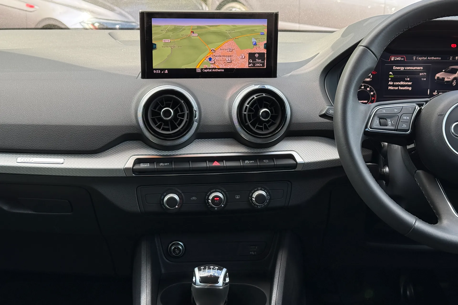 Audi Q2 thumbnail image number 39