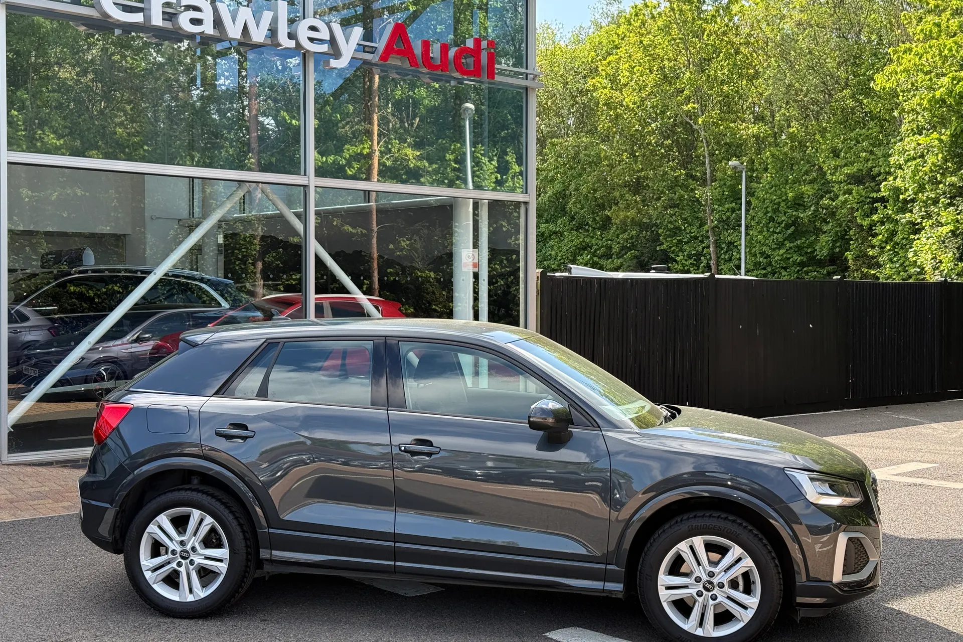 Audi Q2 thumbnail image number 2