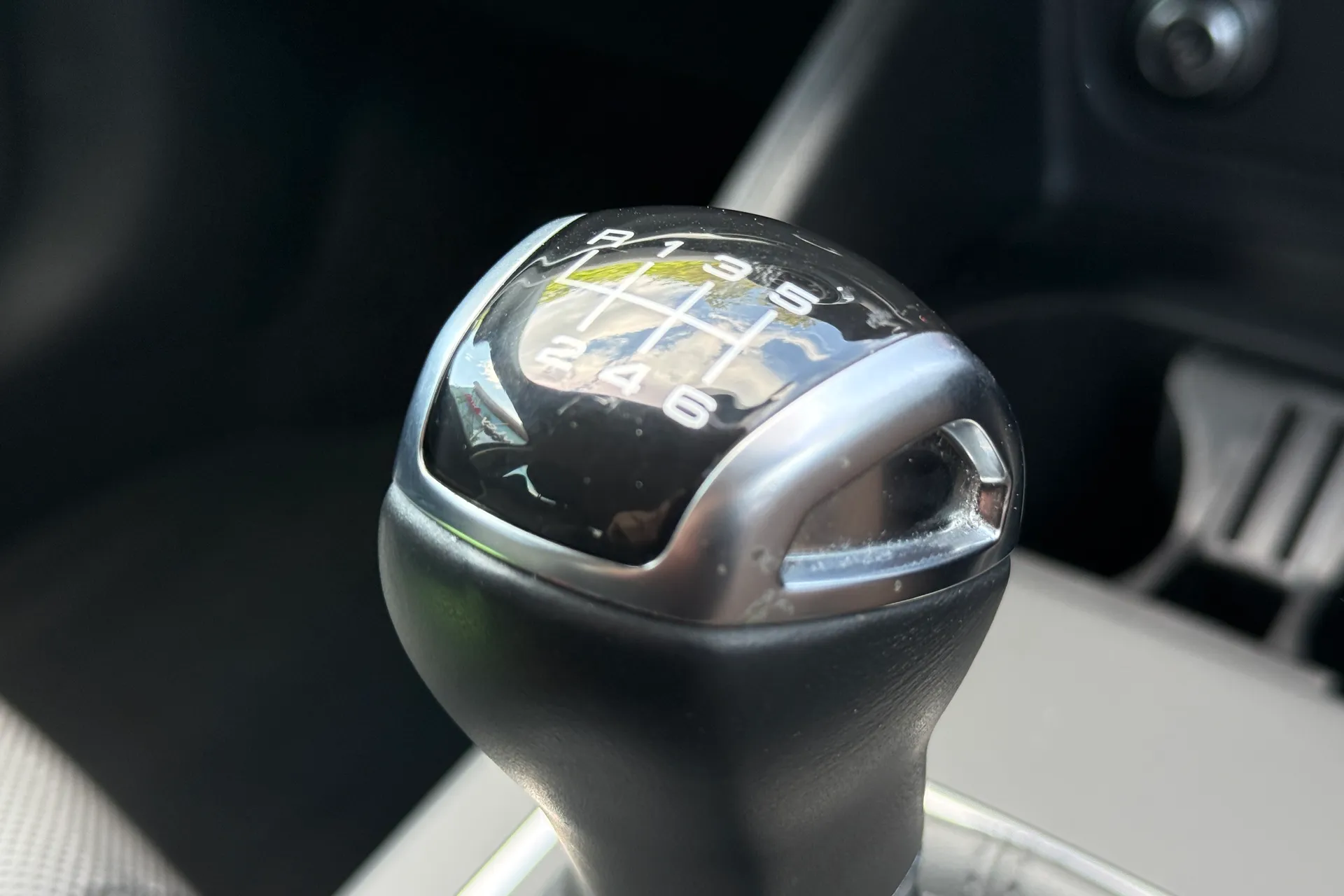 Audi Q2 thumbnail image number 19