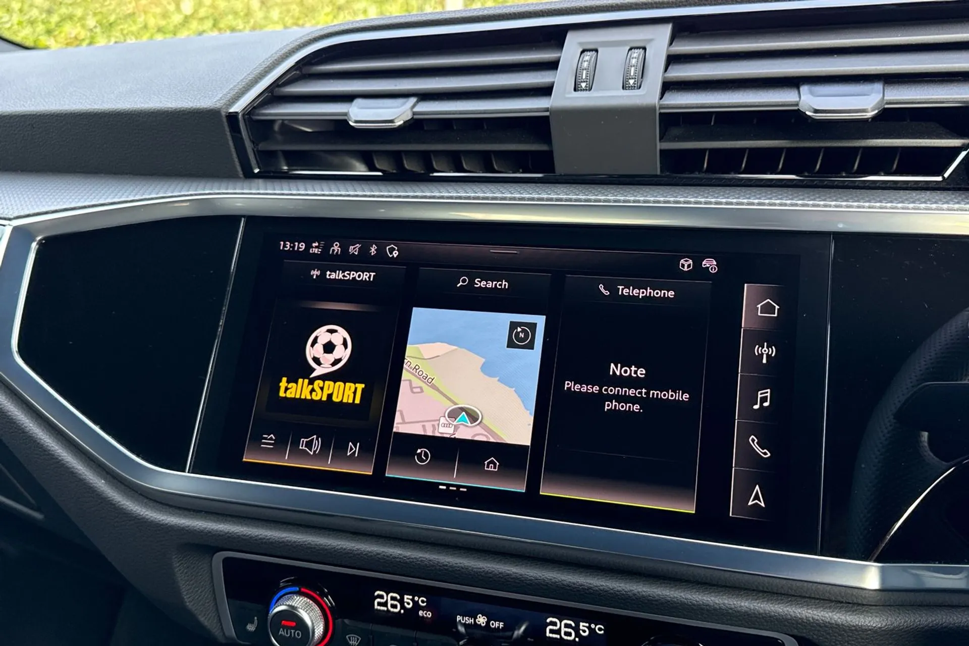 Audi Q3 thumbnail image number 27