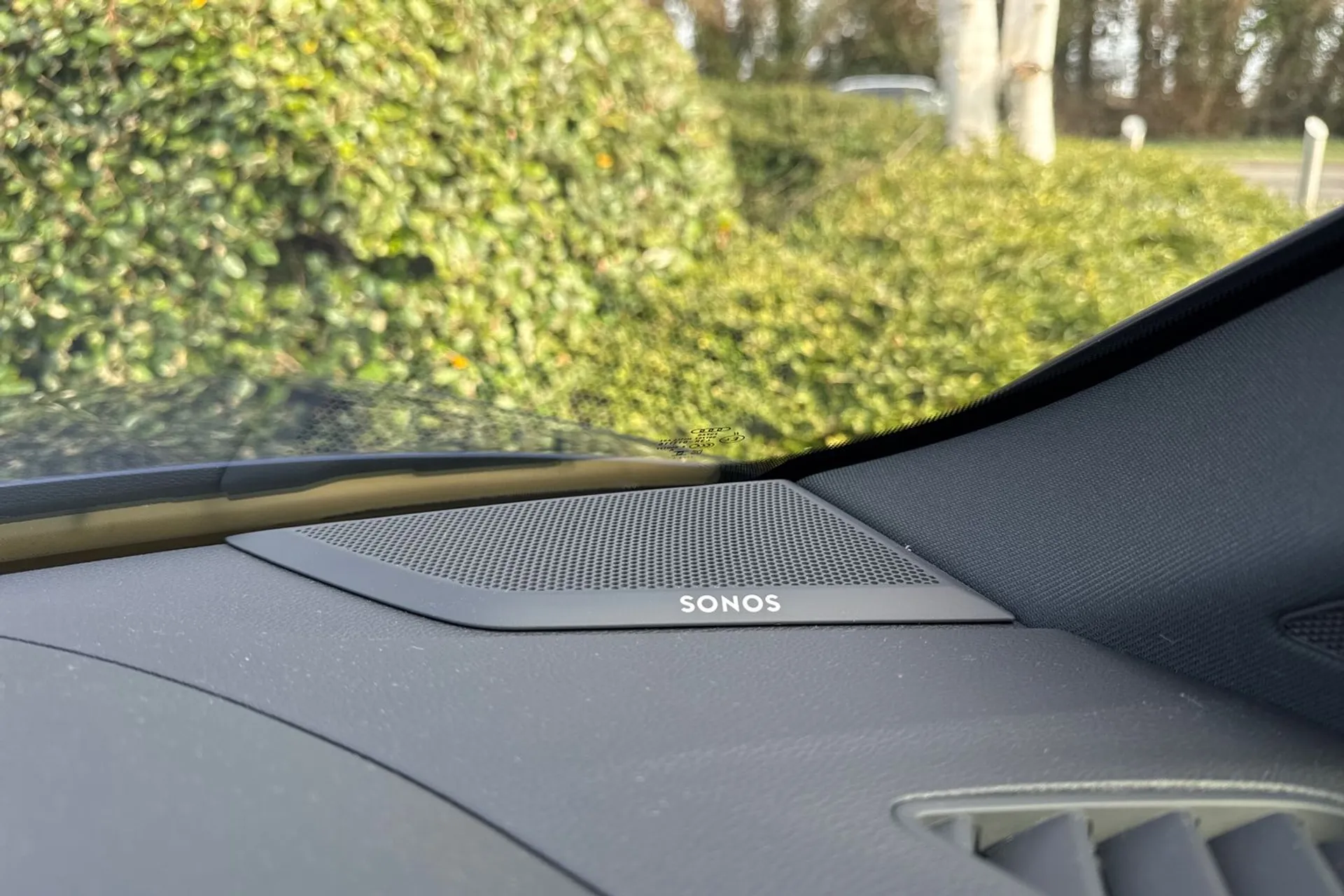 Audi Q3 thumbnail image number 11