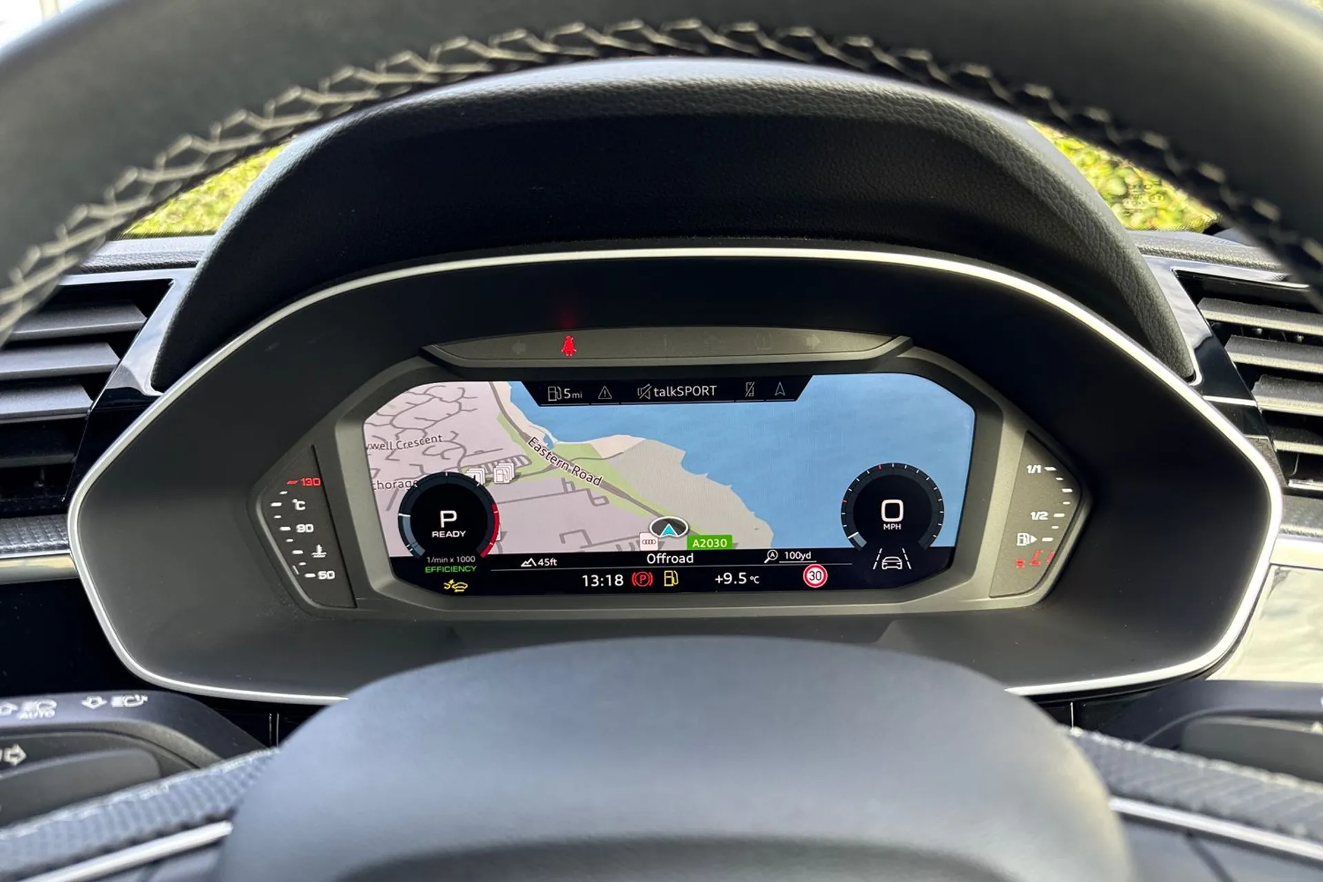 Audi Q3 thumbnail image number 6