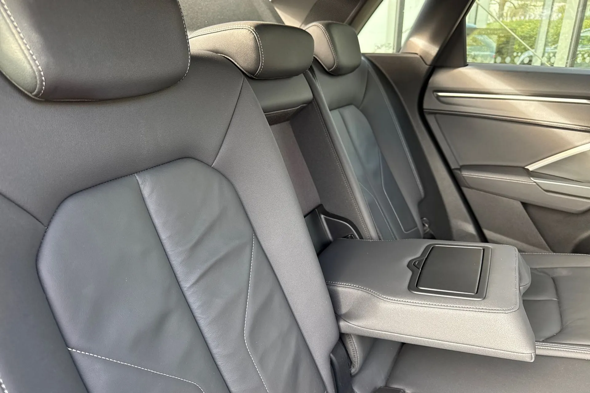 Audi Q3 thumbnail image number 45