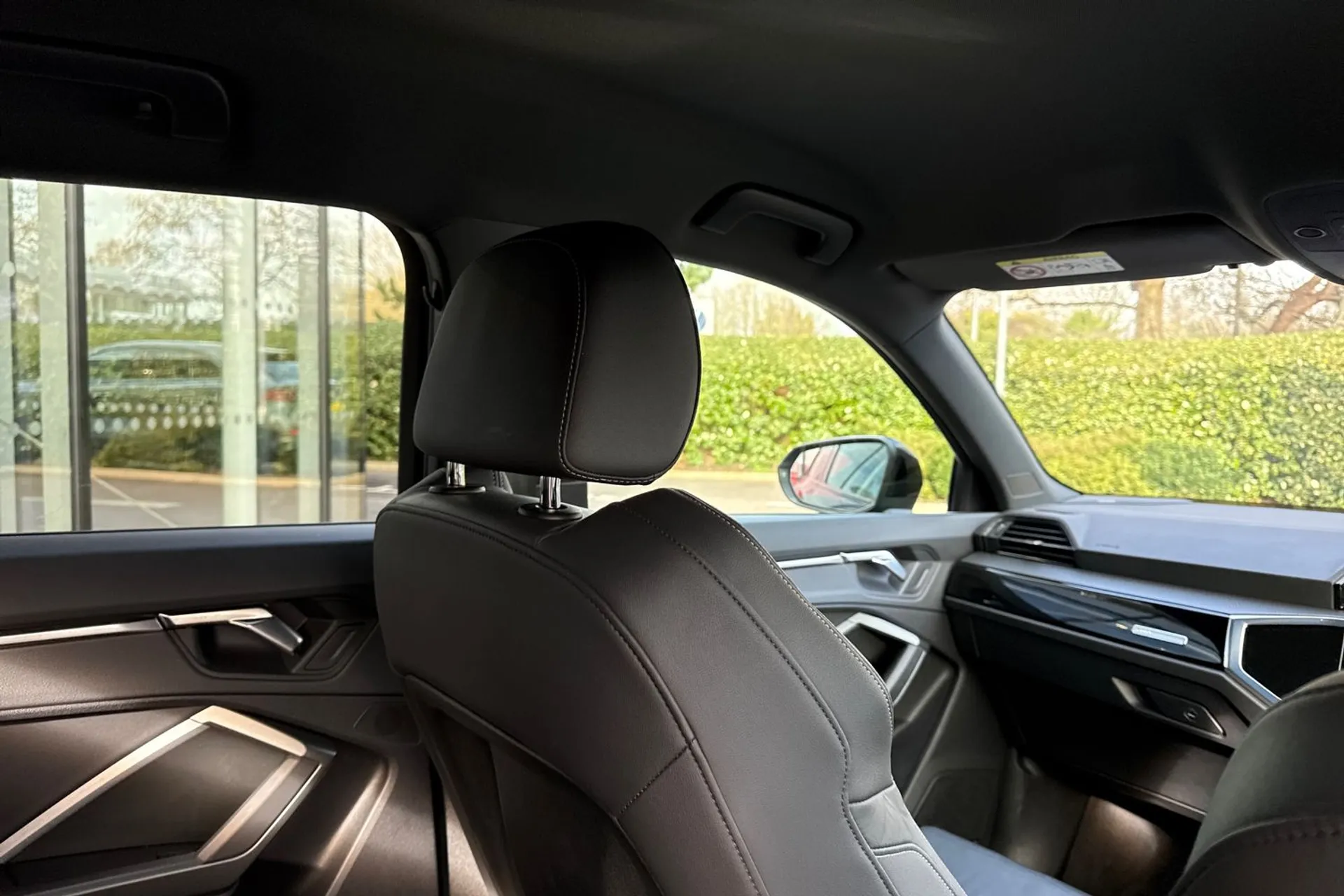 Audi Q3 thumbnail image number 46