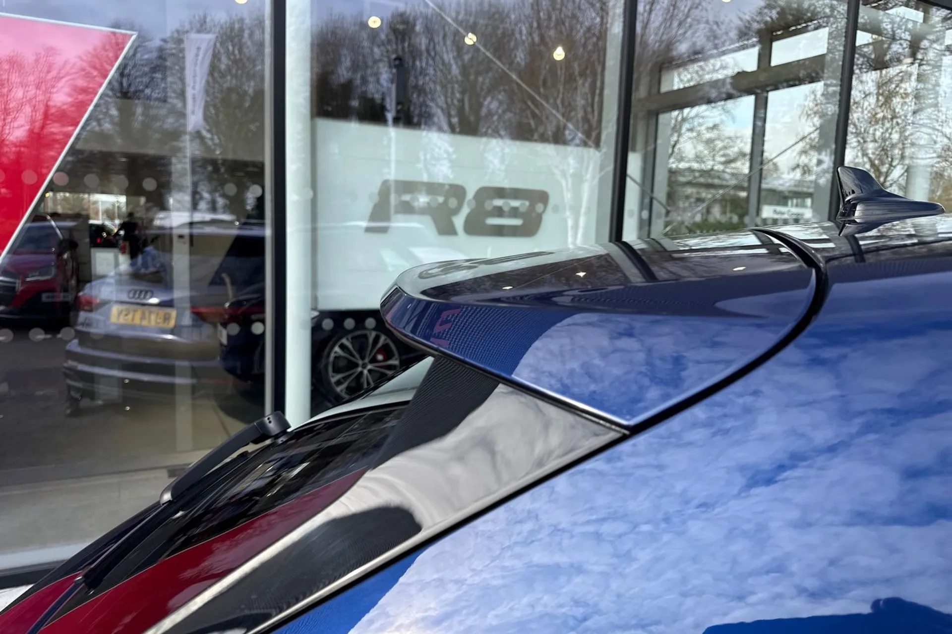 Audi Q3 thumbnail image number 26