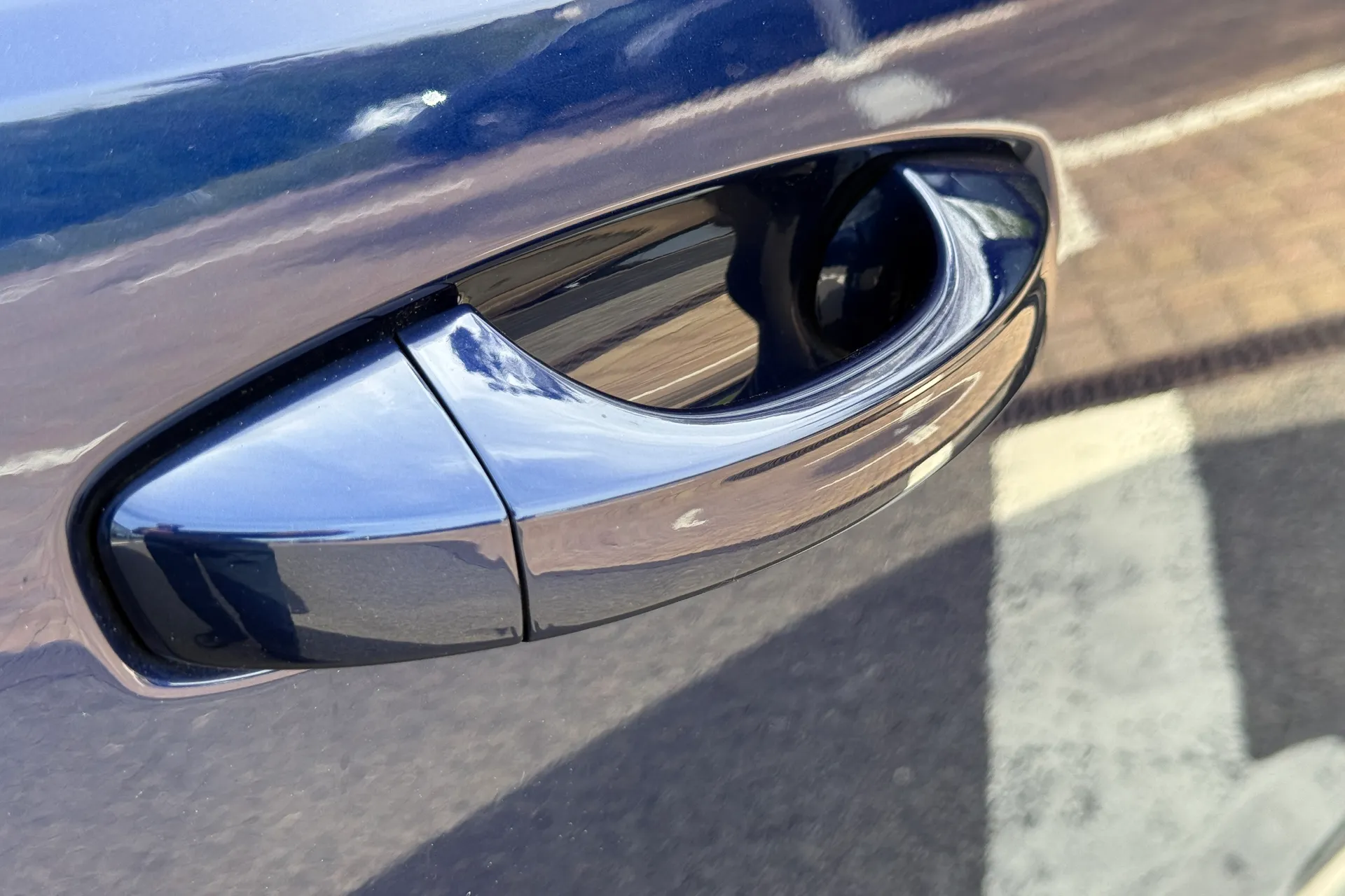 Audi Q3 thumbnail image number 10