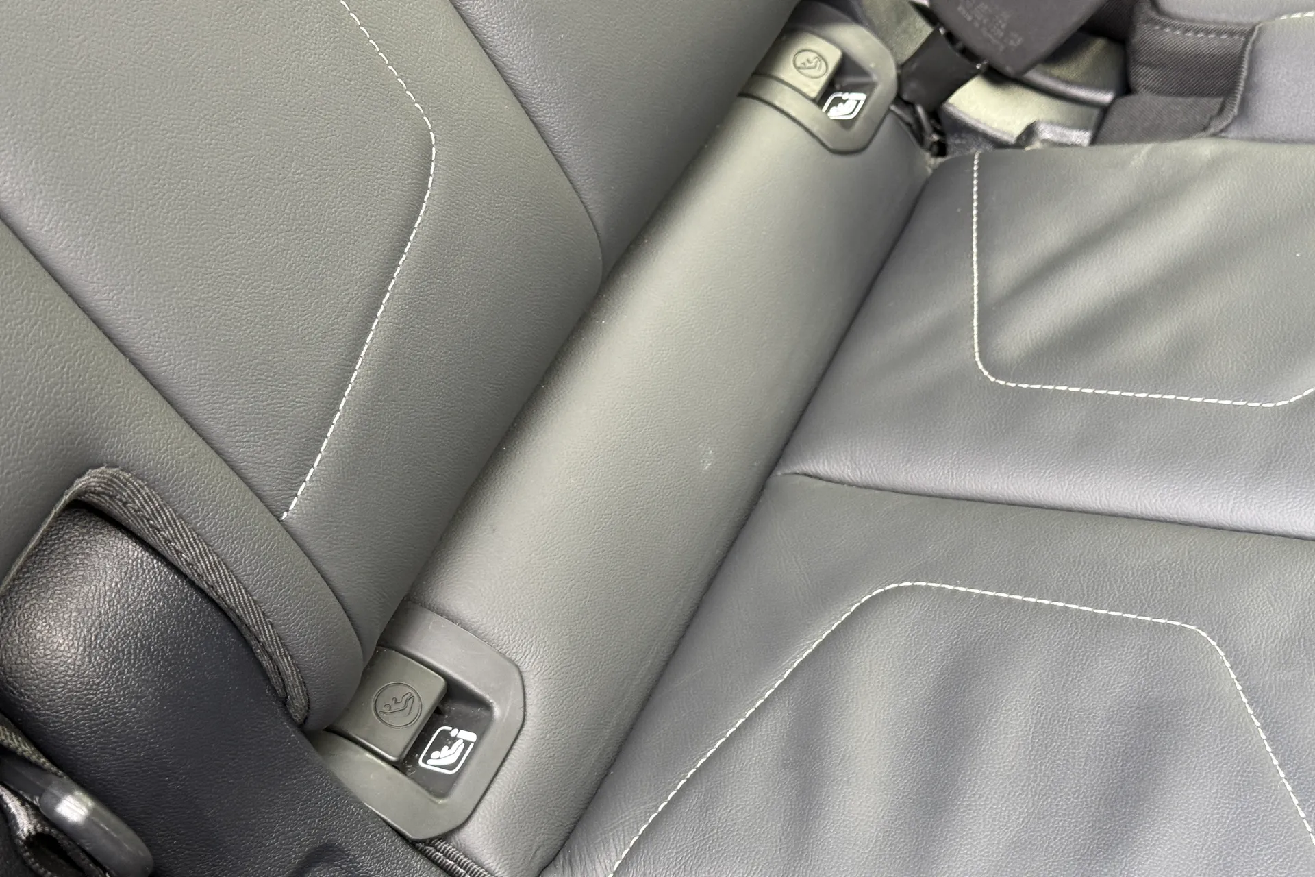 Audi Q3 thumbnail image number 35