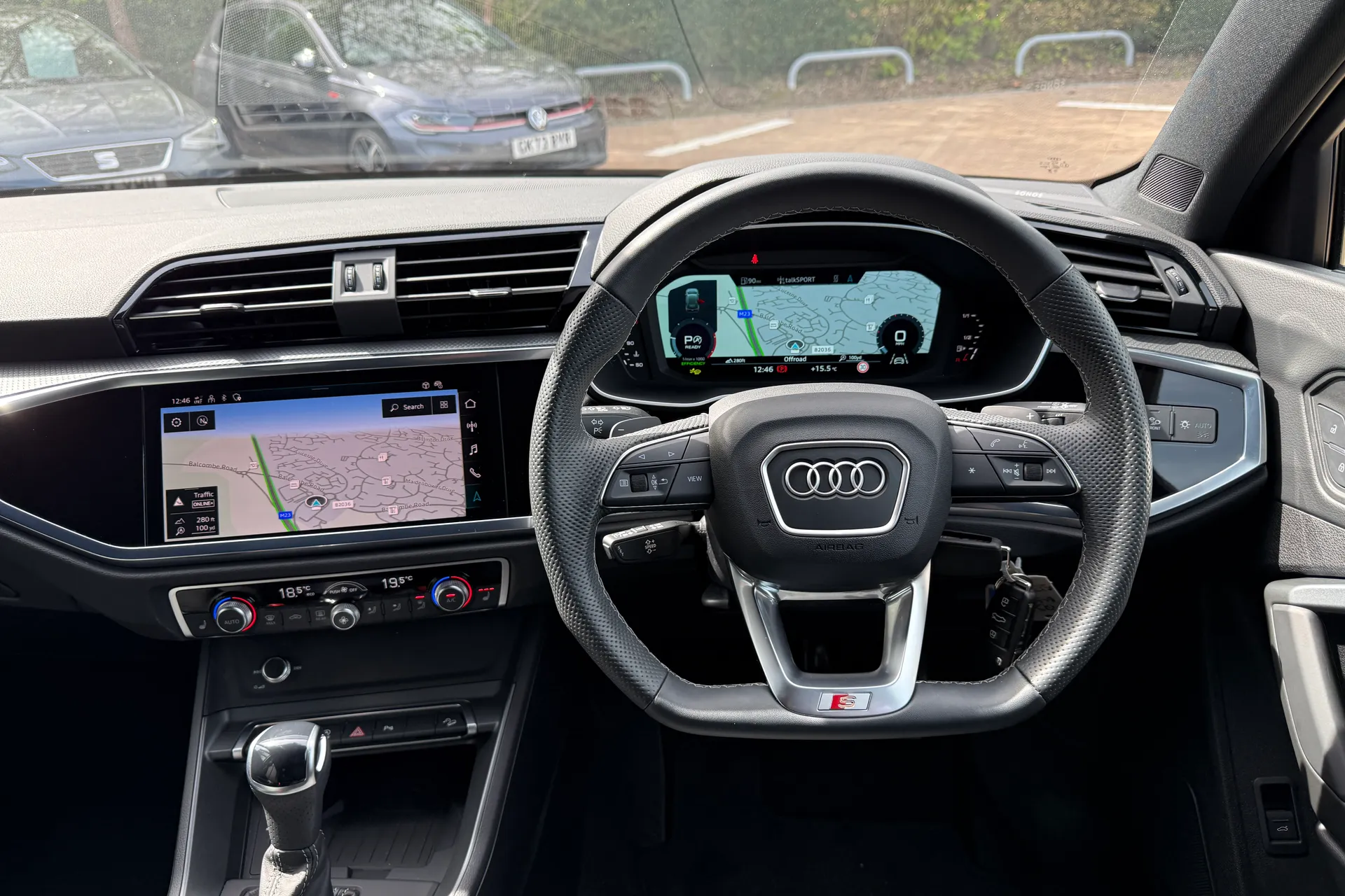 Audi Q3 thumbnail image number 39