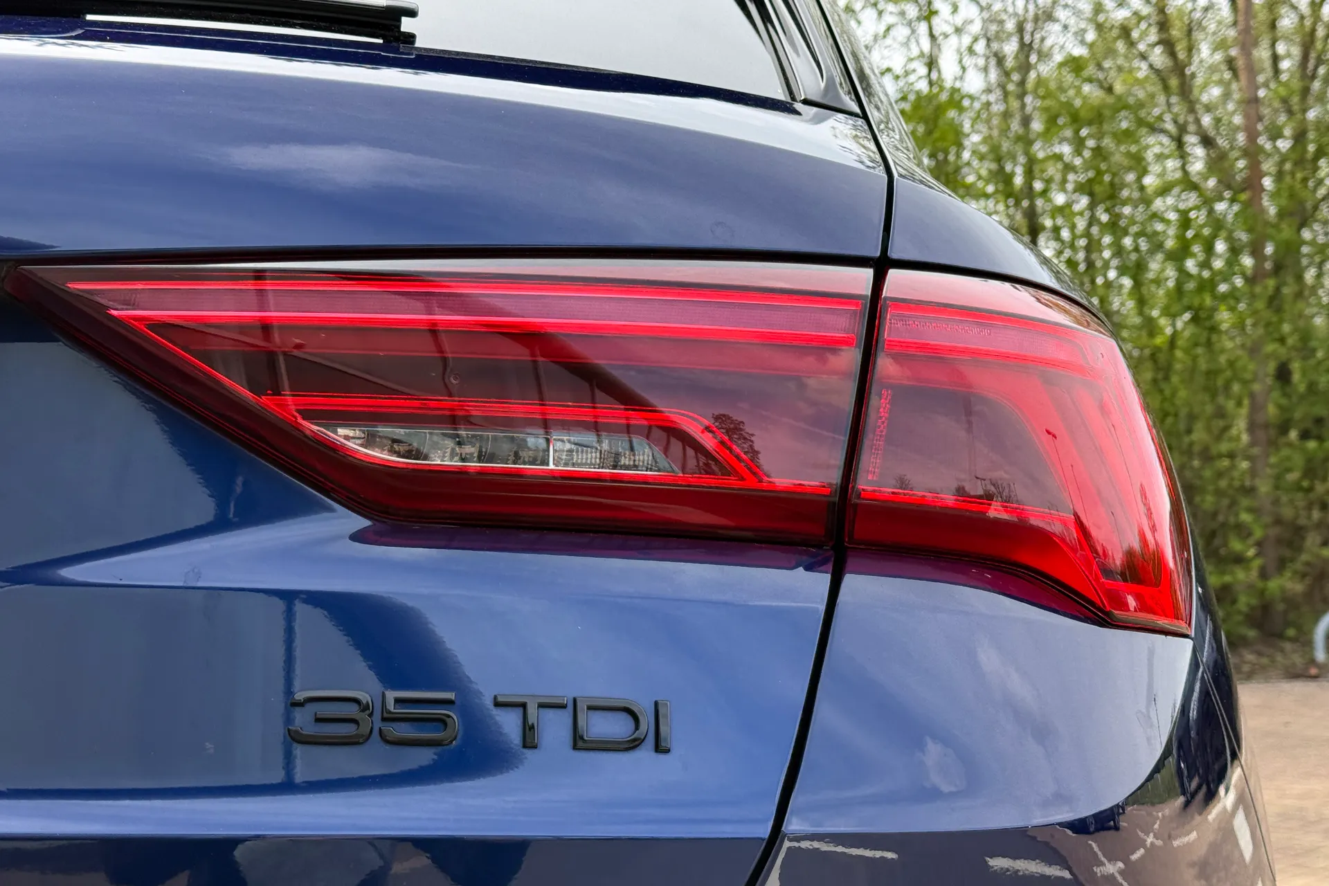 Audi Q3 thumbnail image number 43