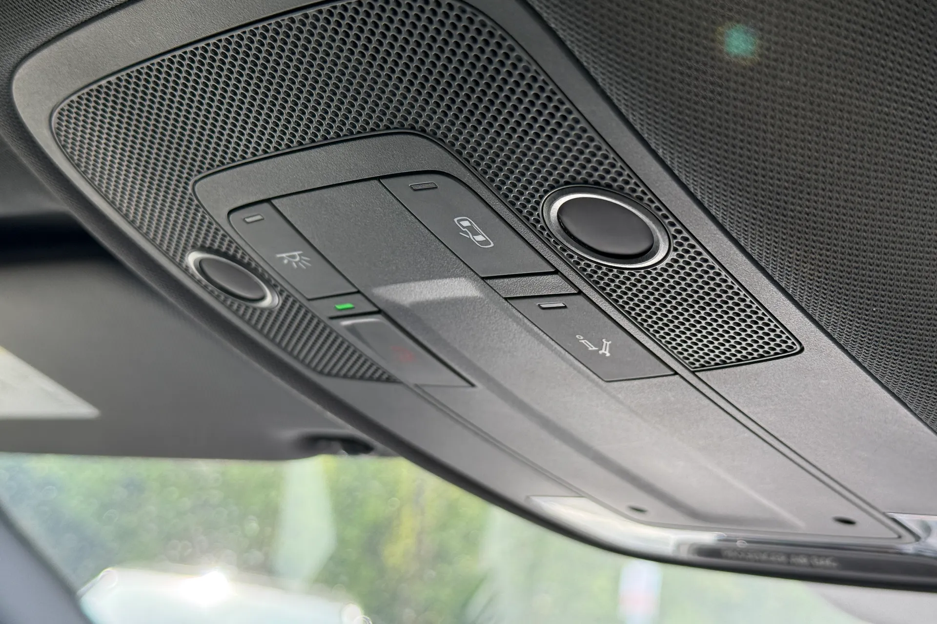 Audi Q3 thumbnail image number 23