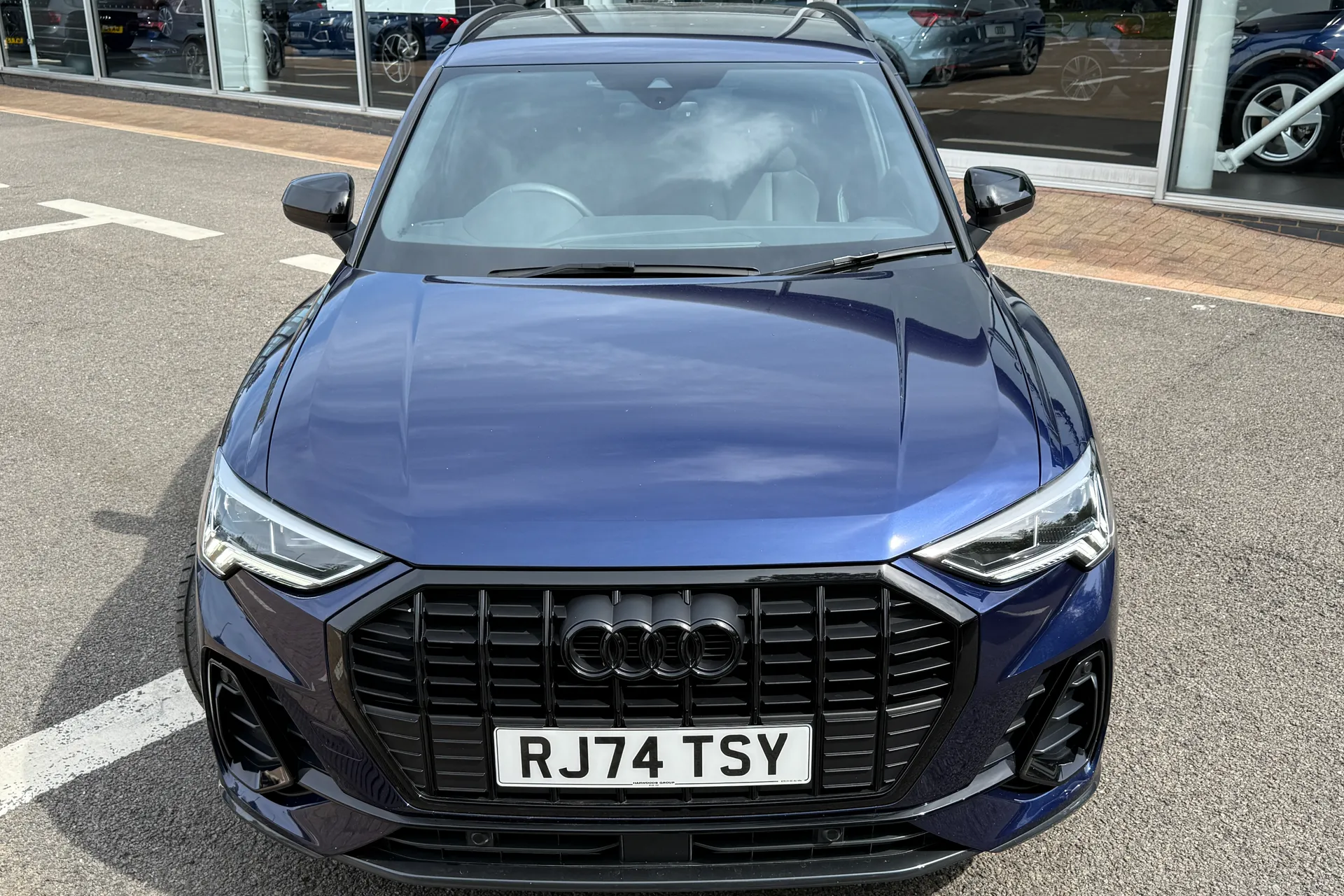 Audi Q3 thumbnail image number 57