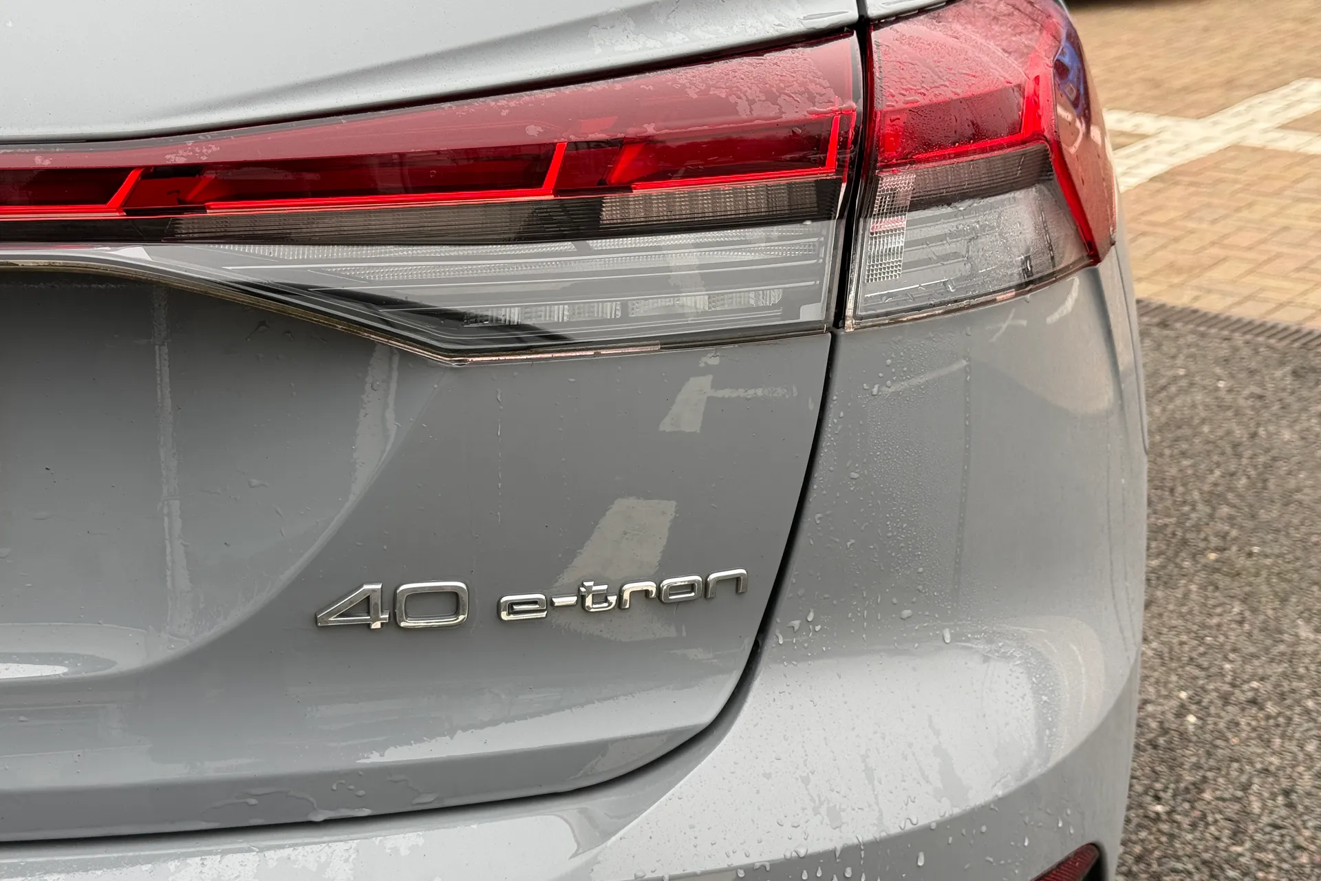 Audi Q4 thumbnail image number 42