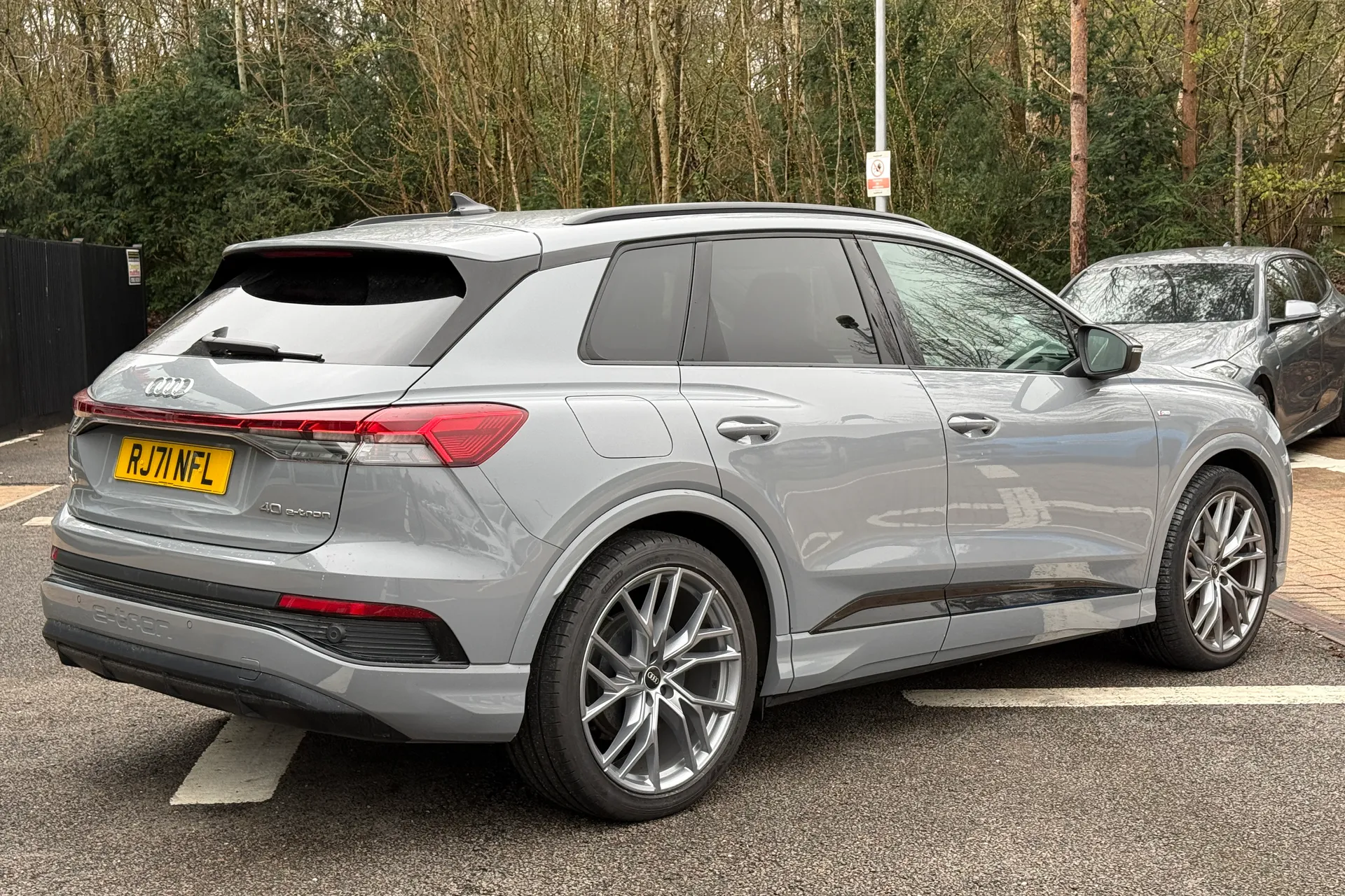 Audi Q4 thumbnail image number 37