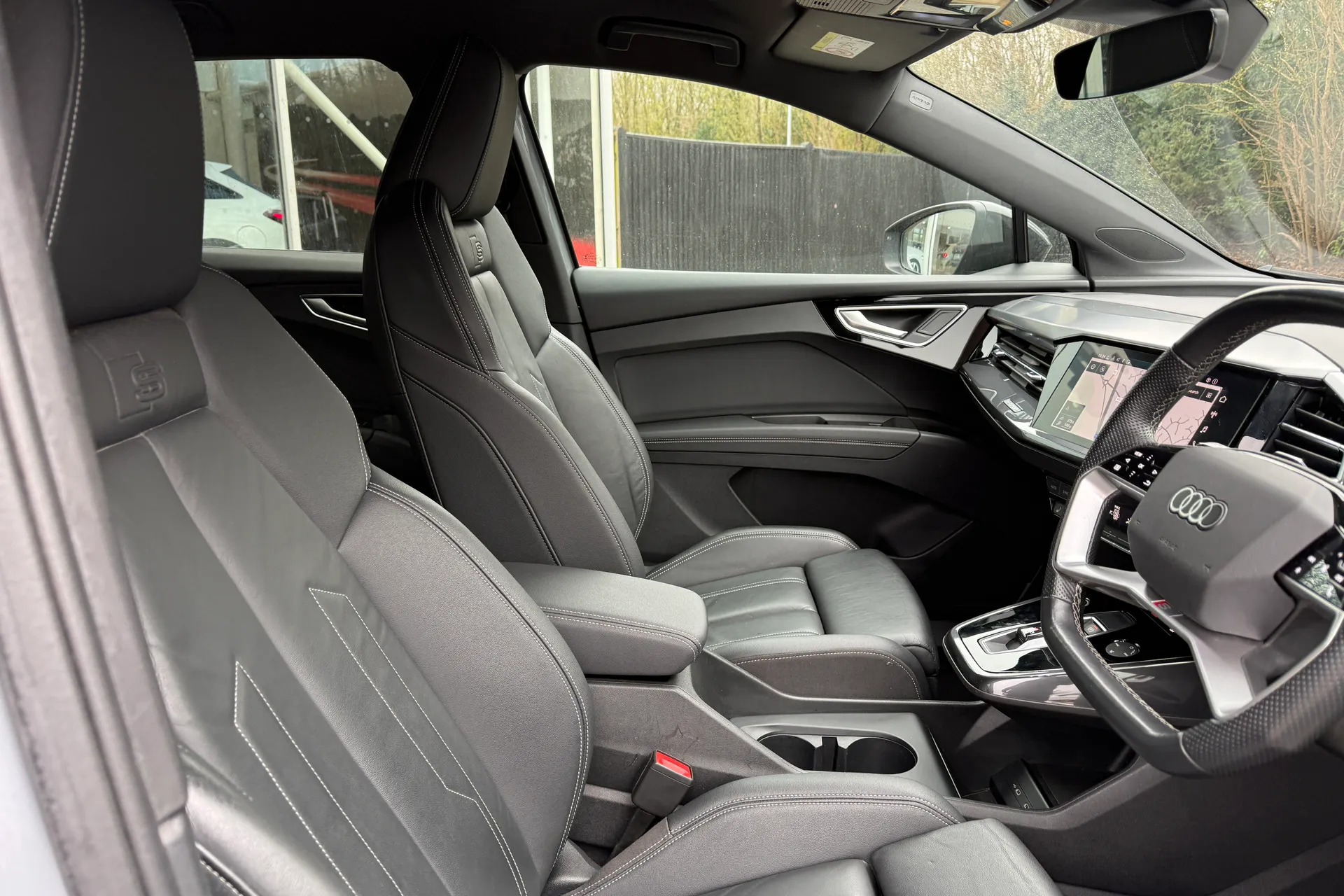 Audi Q4 thumbnail image number 25