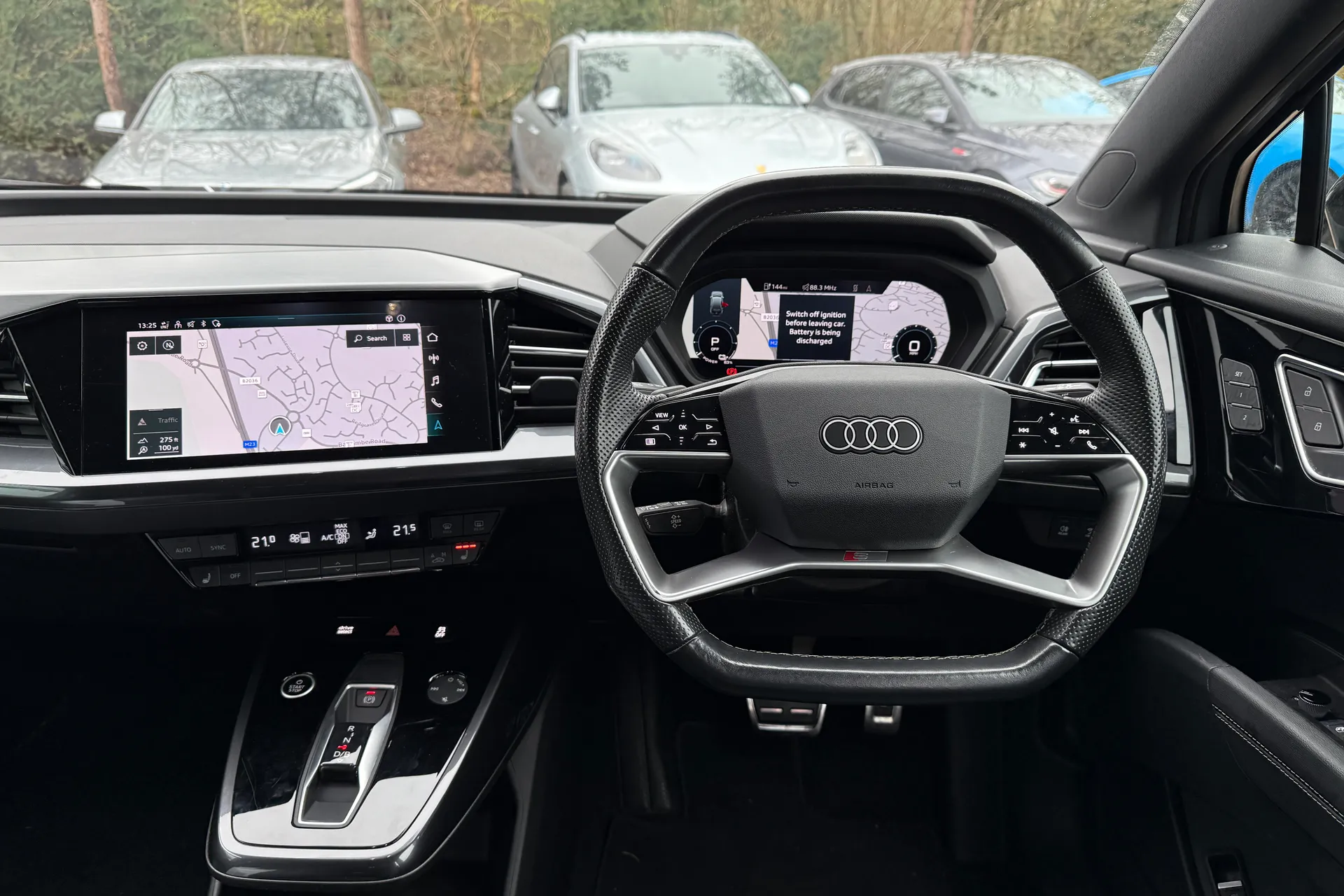 Audi Q4 thumbnail image number 36