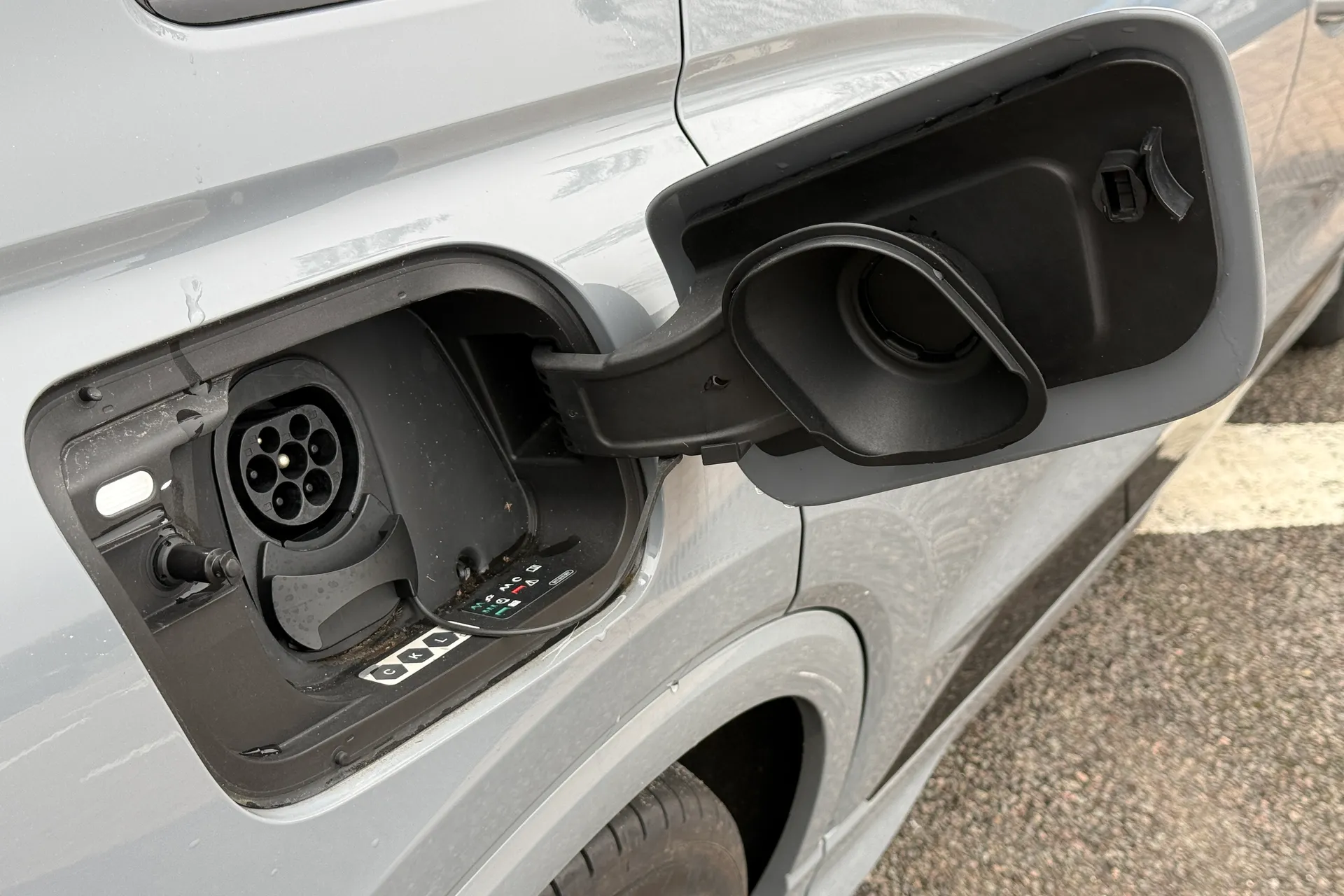 Audi Q4 thumbnail image number 38