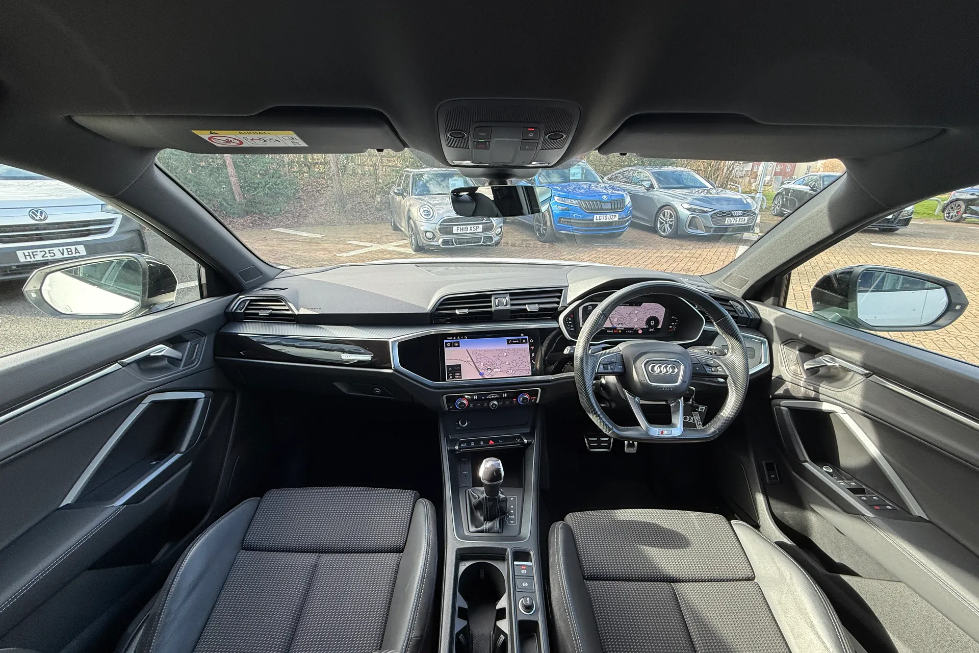 Audi Q3 thumbnail image number 5