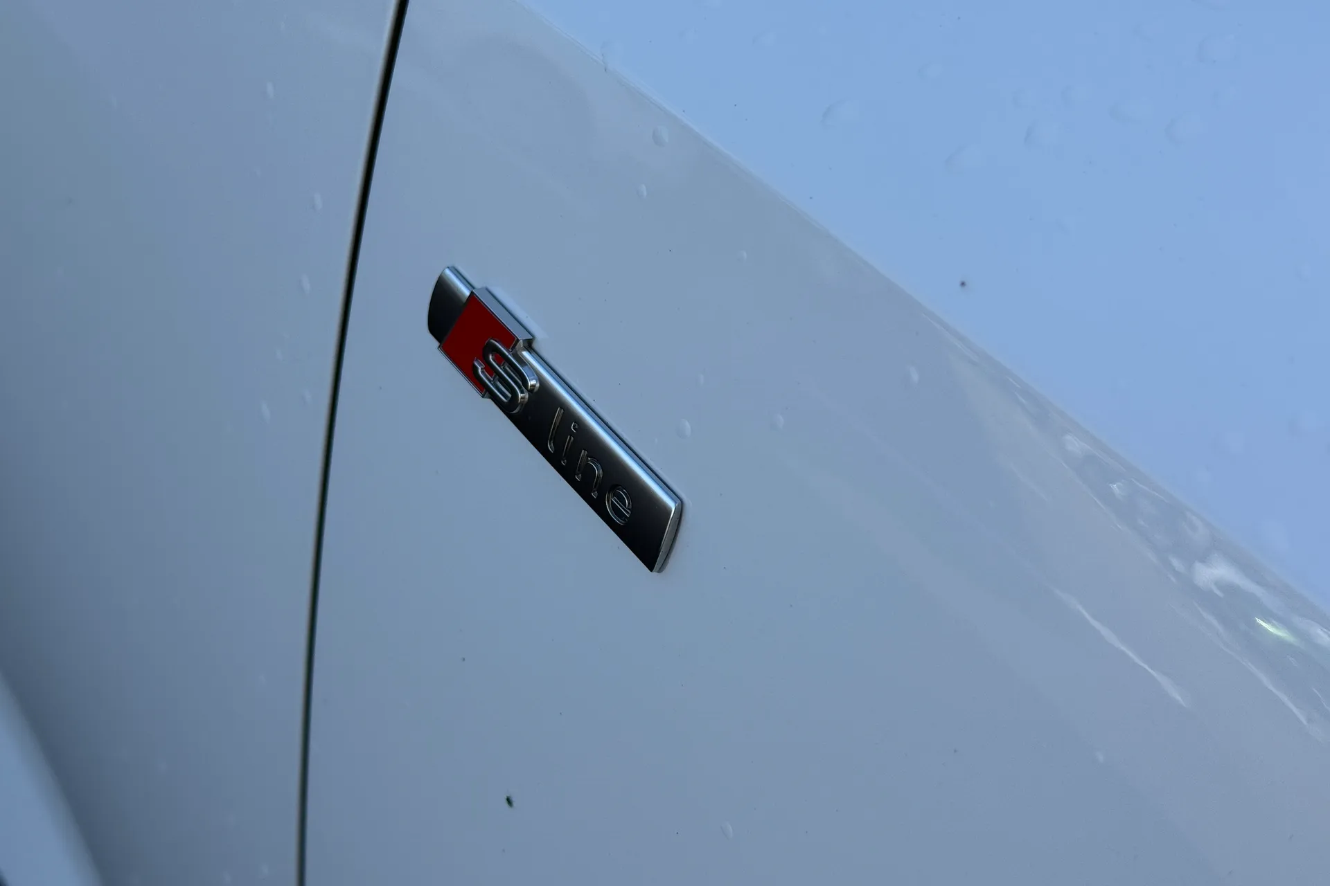 Audi Q3 thumbnail image number 8