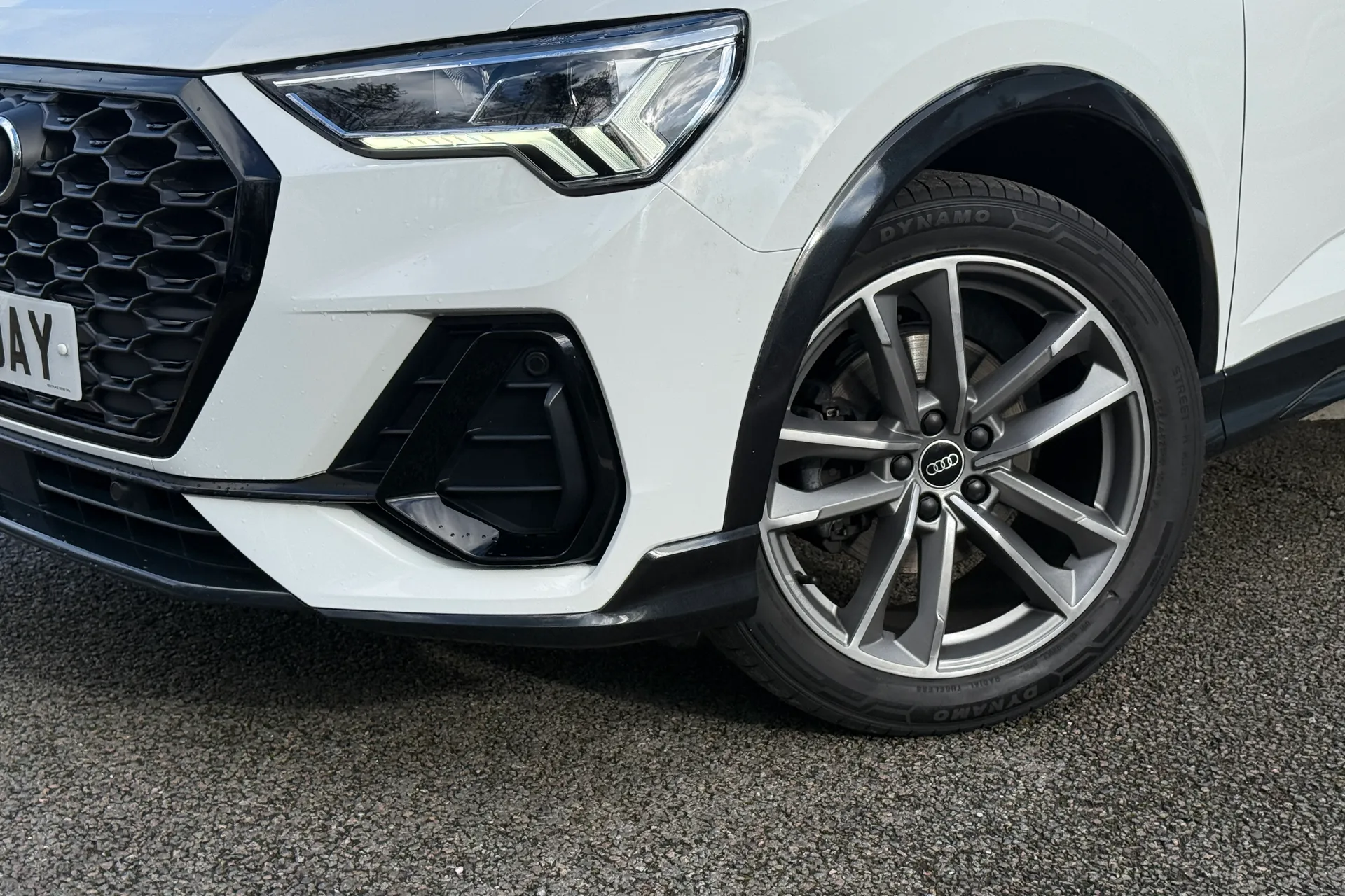 Audi Q3 thumbnail image number 56