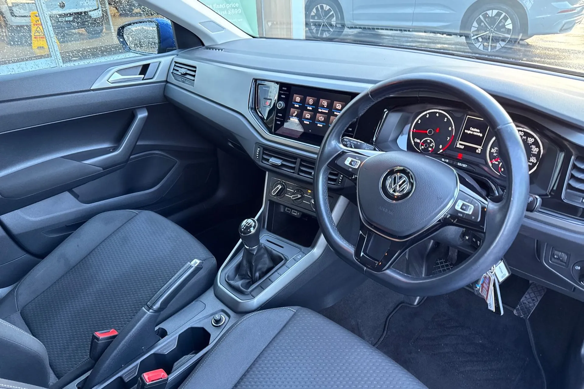 VOLKSWAGEN POLO thumbnail image number 25