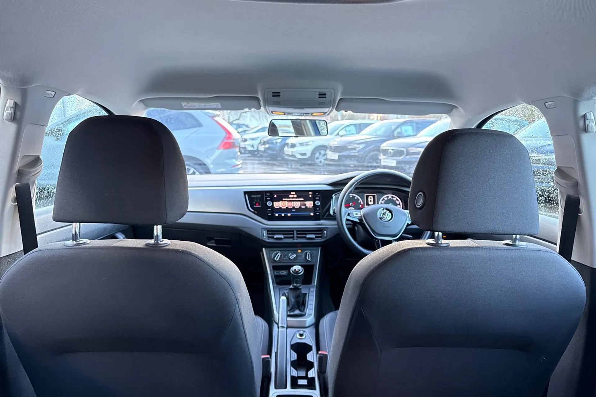 VOLKSWAGEN POLO thumbnail image number 21