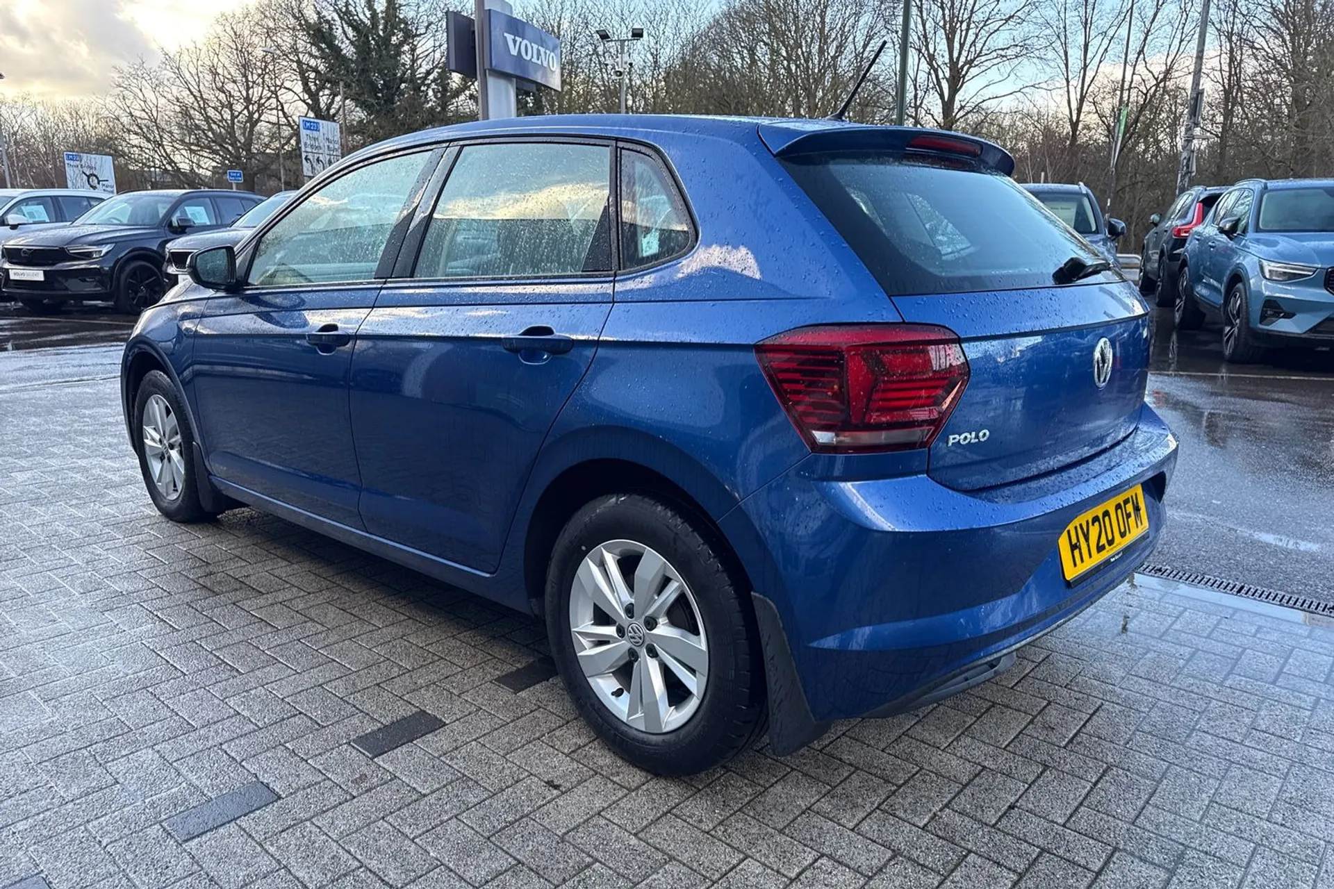 VOLKSWAGEN POLO thumbnail image number 9