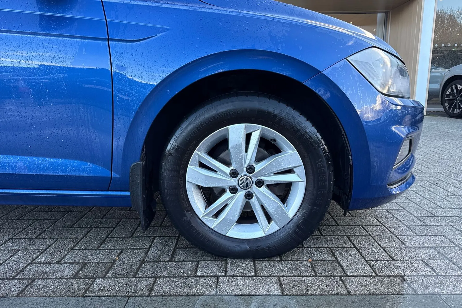 VOLKSWAGEN POLO thumbnail image number 13