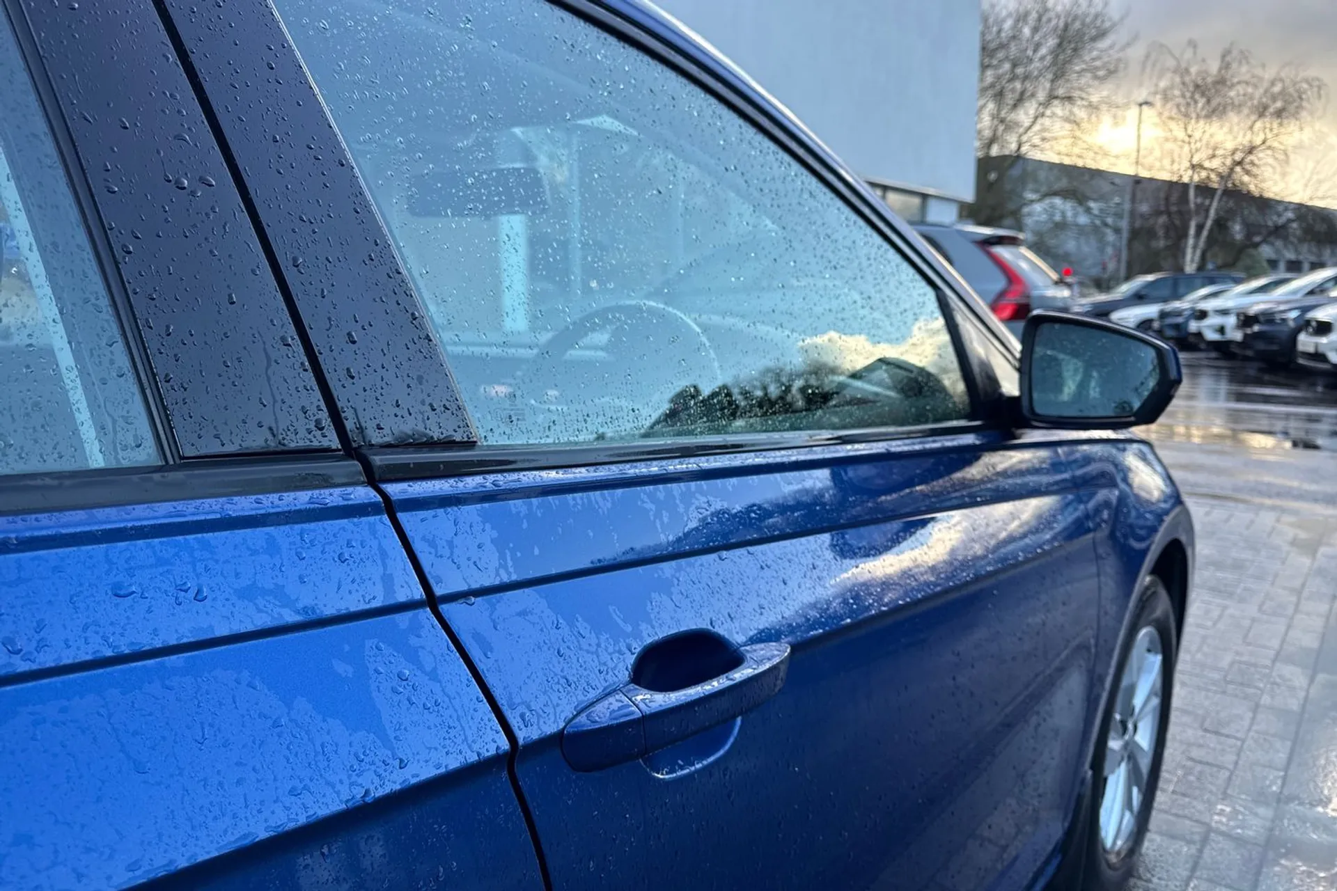 VOLKSWAGEN POLO thumbnail image number 16