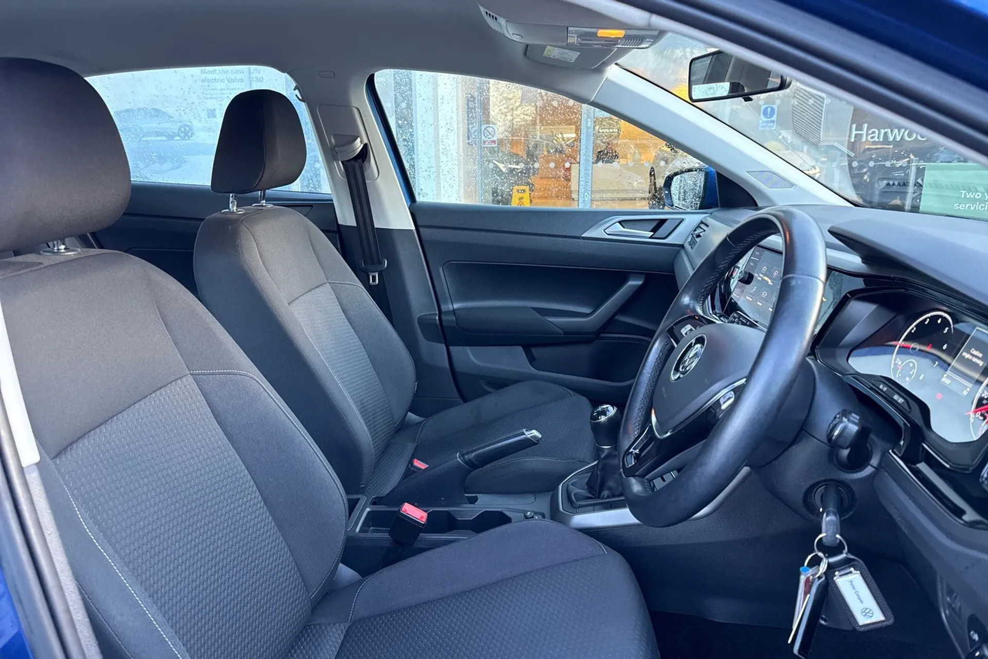 VOLKSWAGEN POLO thumbnail image number 26