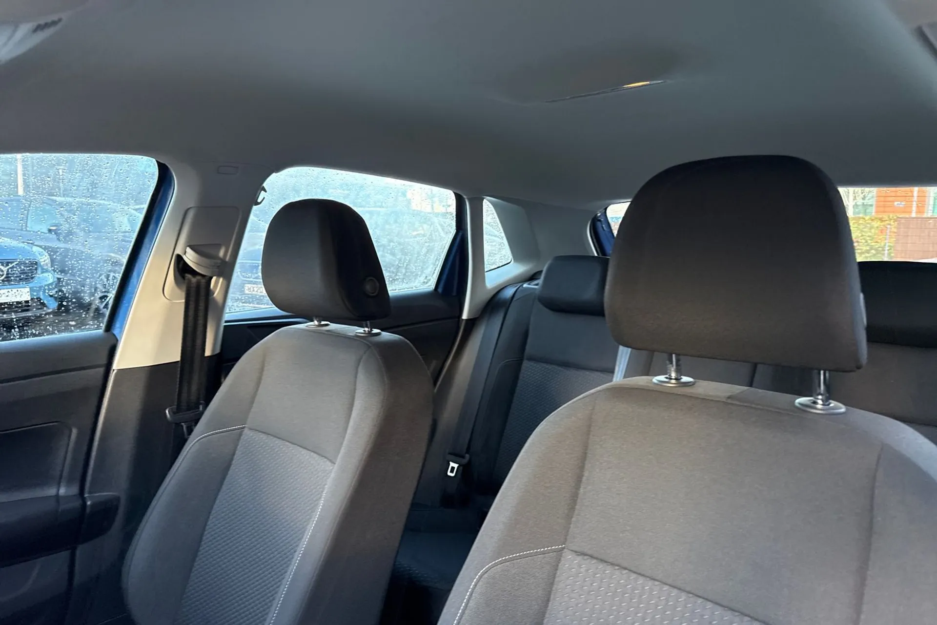 VOLKSWAGEN POLO thumbnail image number 29