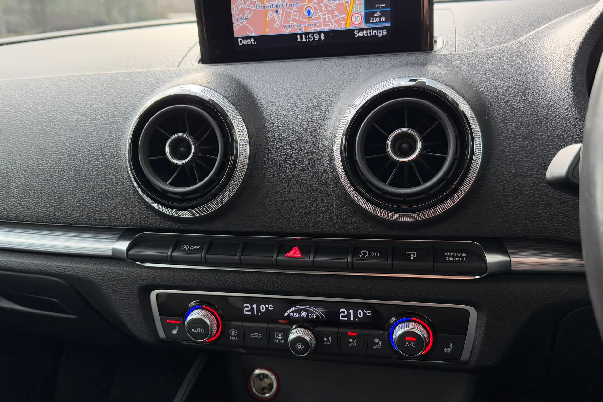 Audi A3 thumbnail image number 20