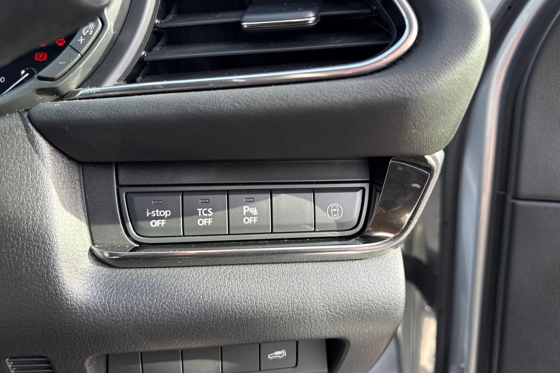 MAZDA CX-30 thumbnail image number 33