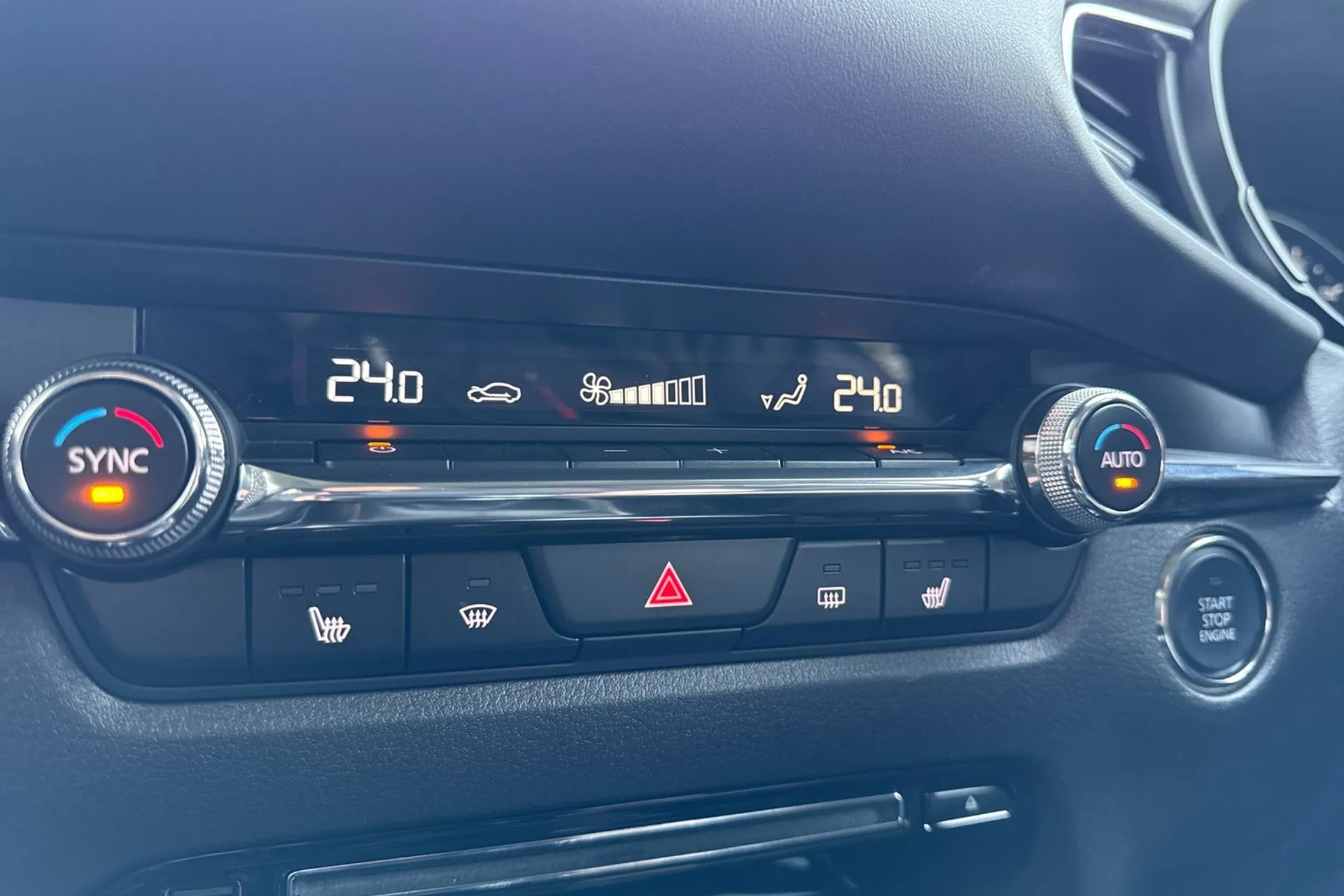 MAZDA CX-30 thumbnail image number 15