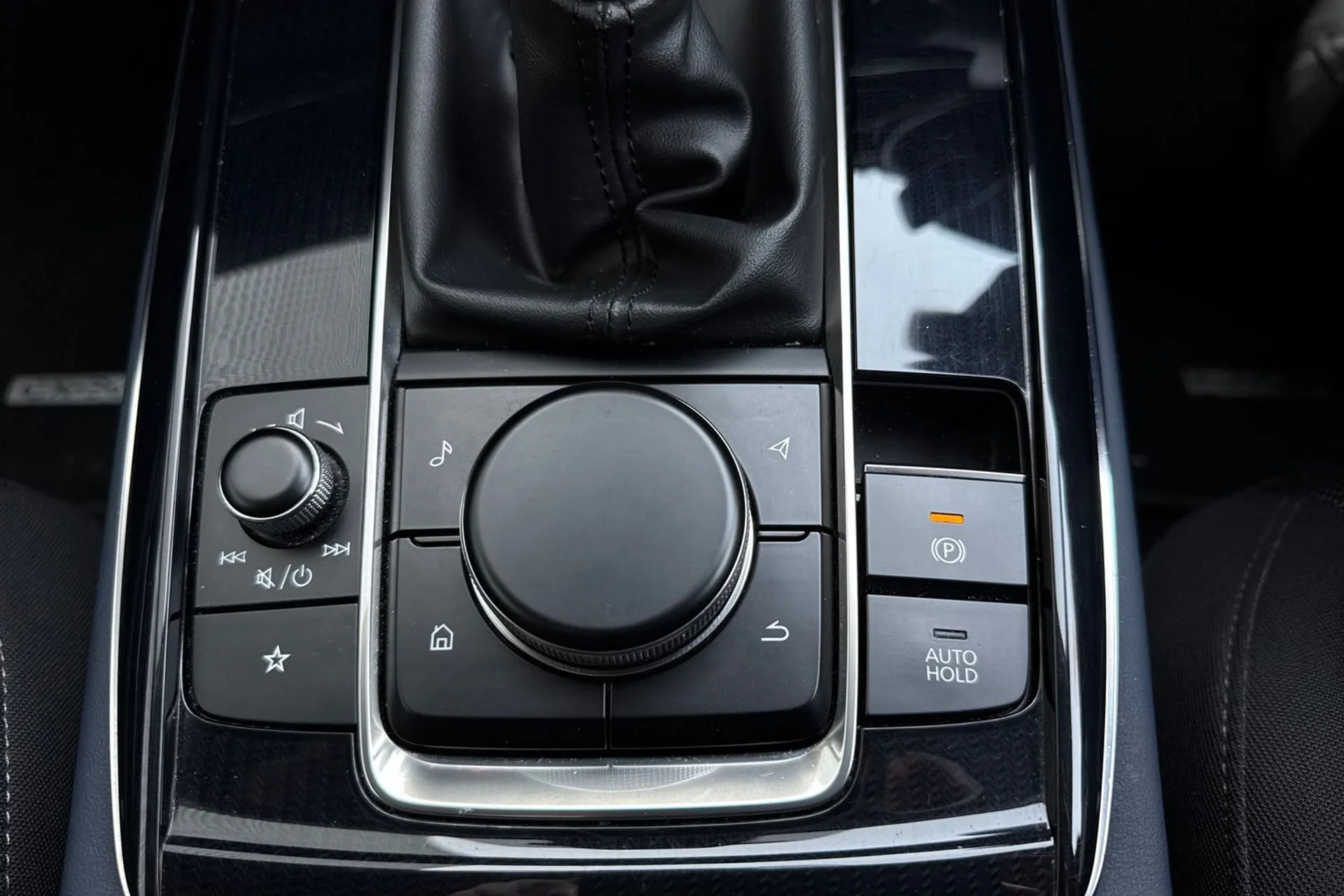 MAZDA CX-30 thumbnail image number 22