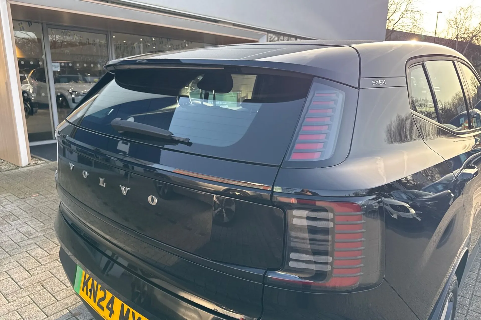 Volvo EX30 thumbnail image number 16