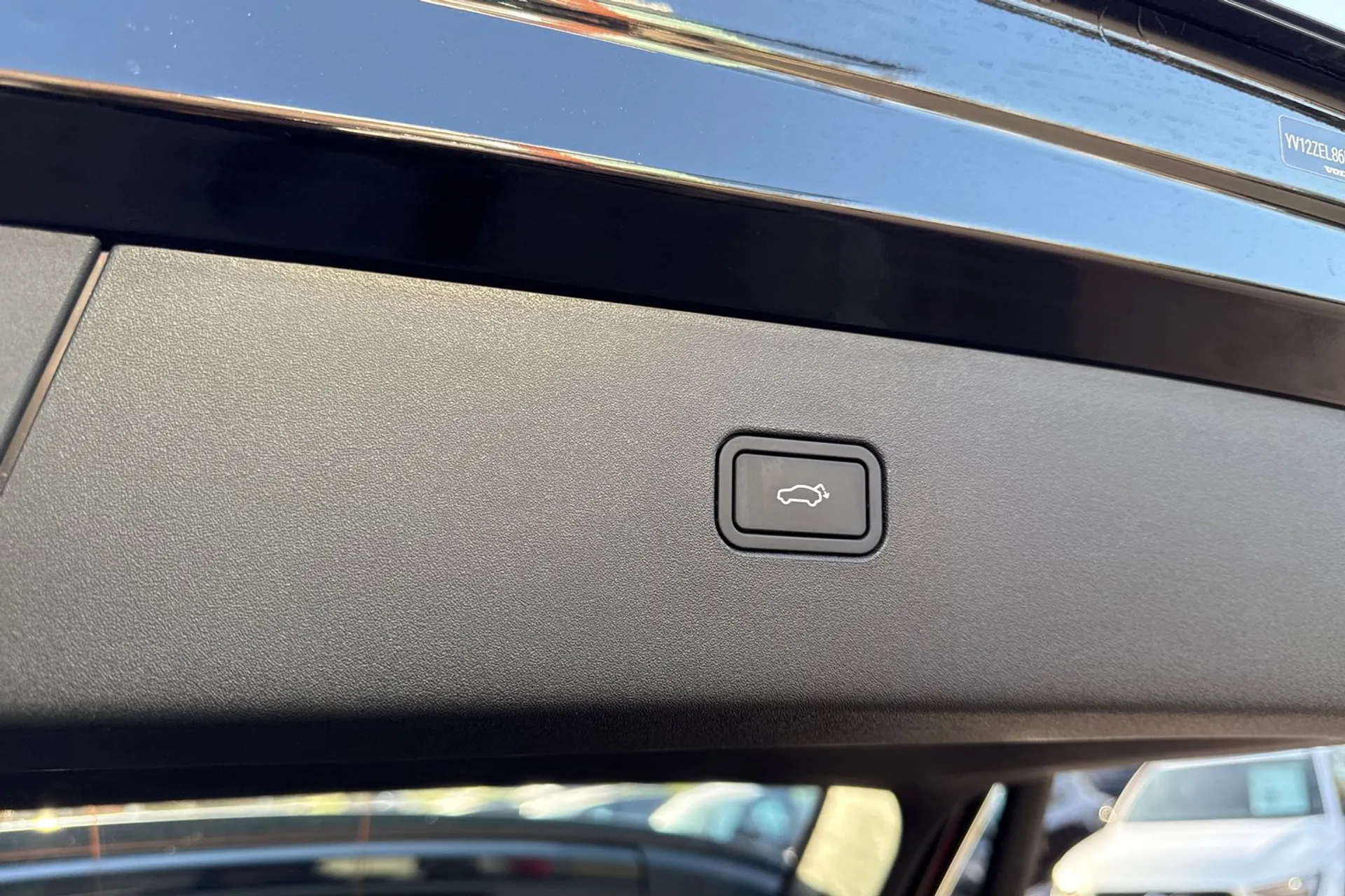 Volvo EX30 thumbnail image number 21