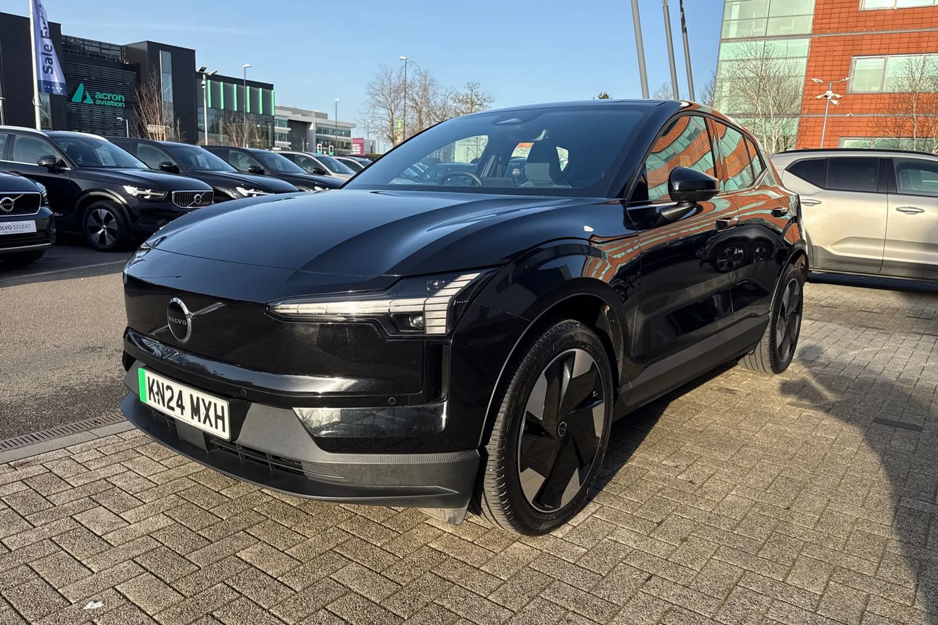 Volvo EX30 thumbnail image number 12