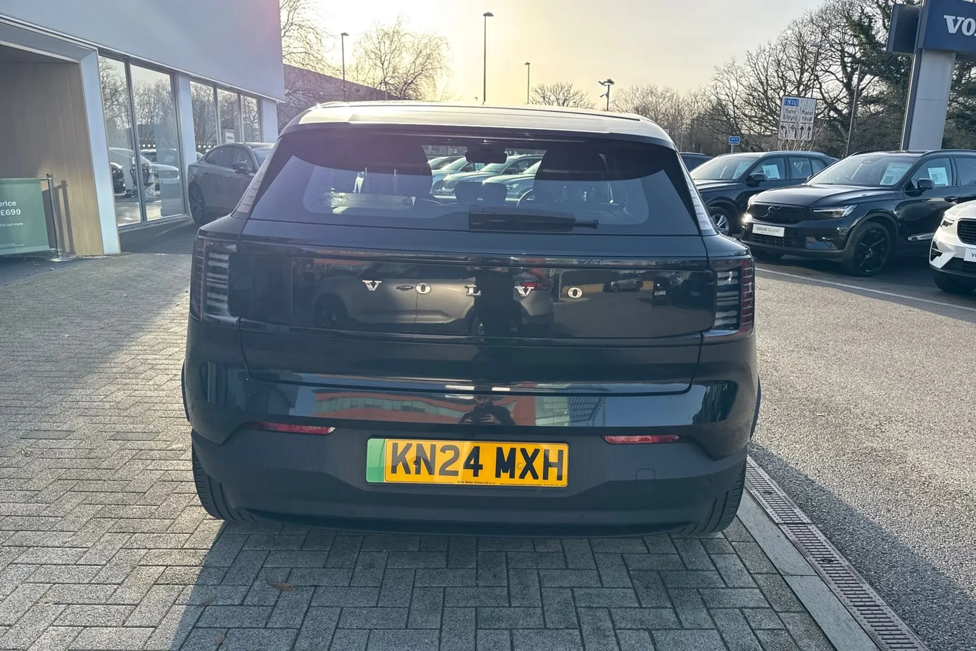 Volvo EX30 thumbnail image number 9