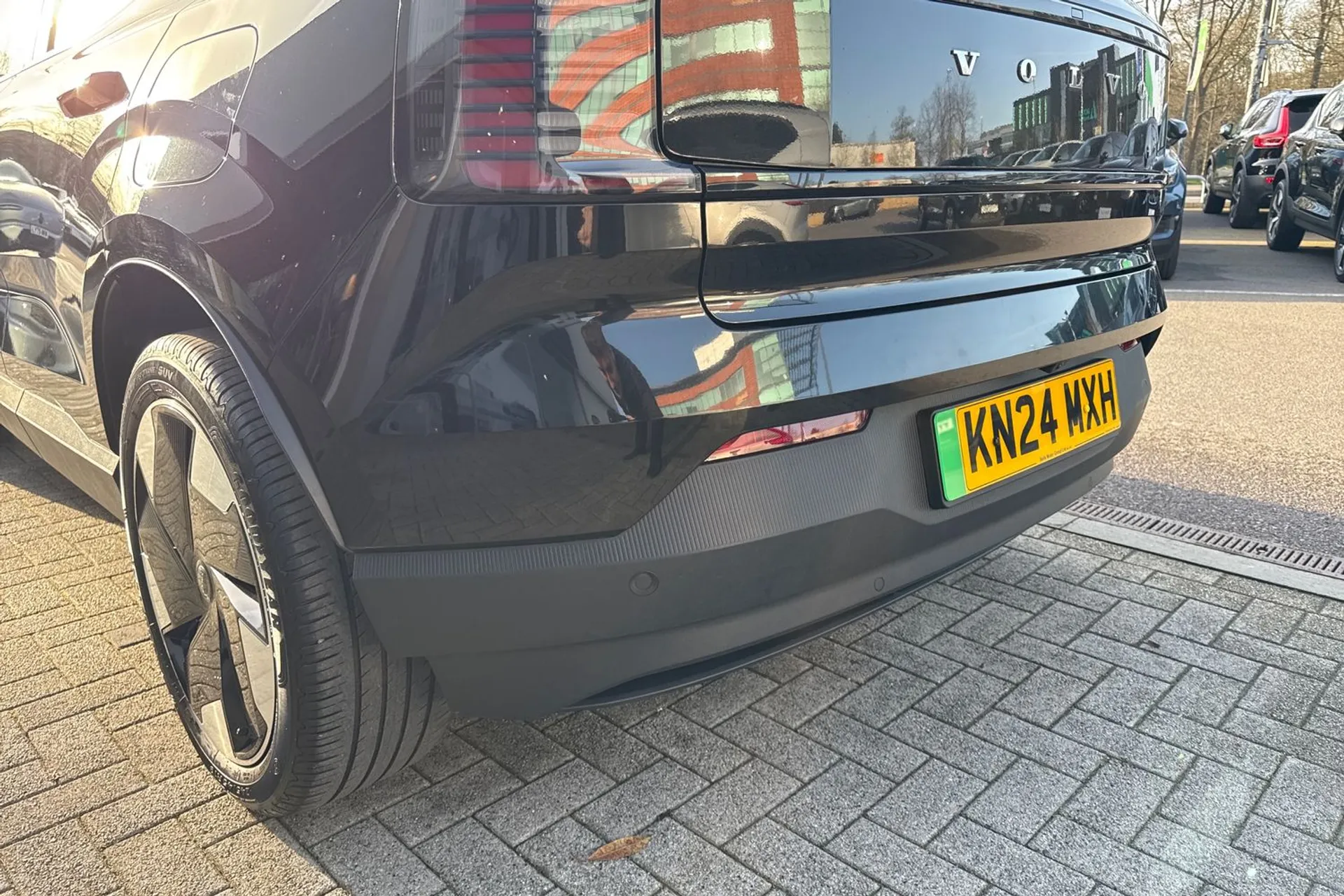 Volvo EX30 thumbnail image number 18