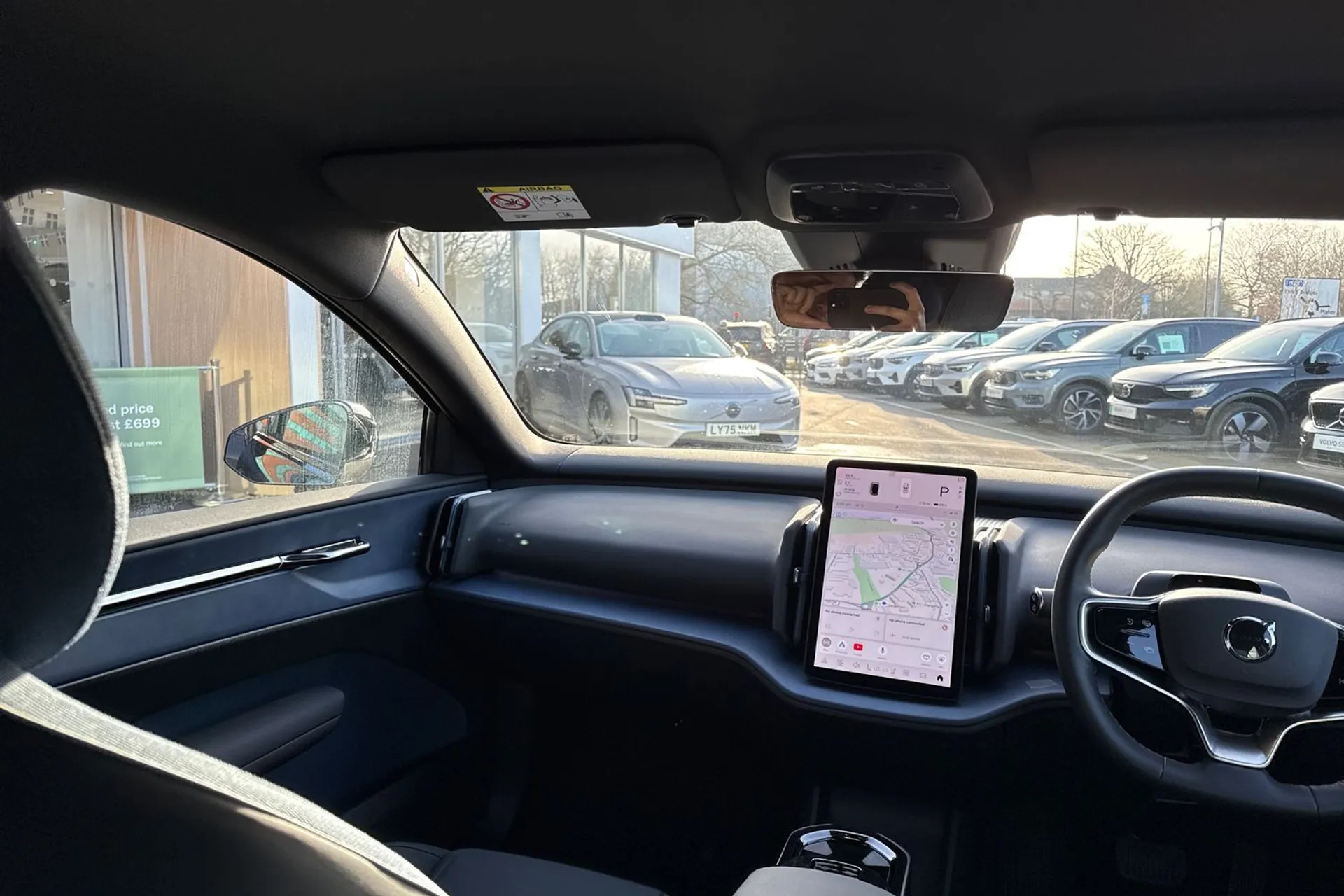 Volvo EX30 thumbnail image number 32